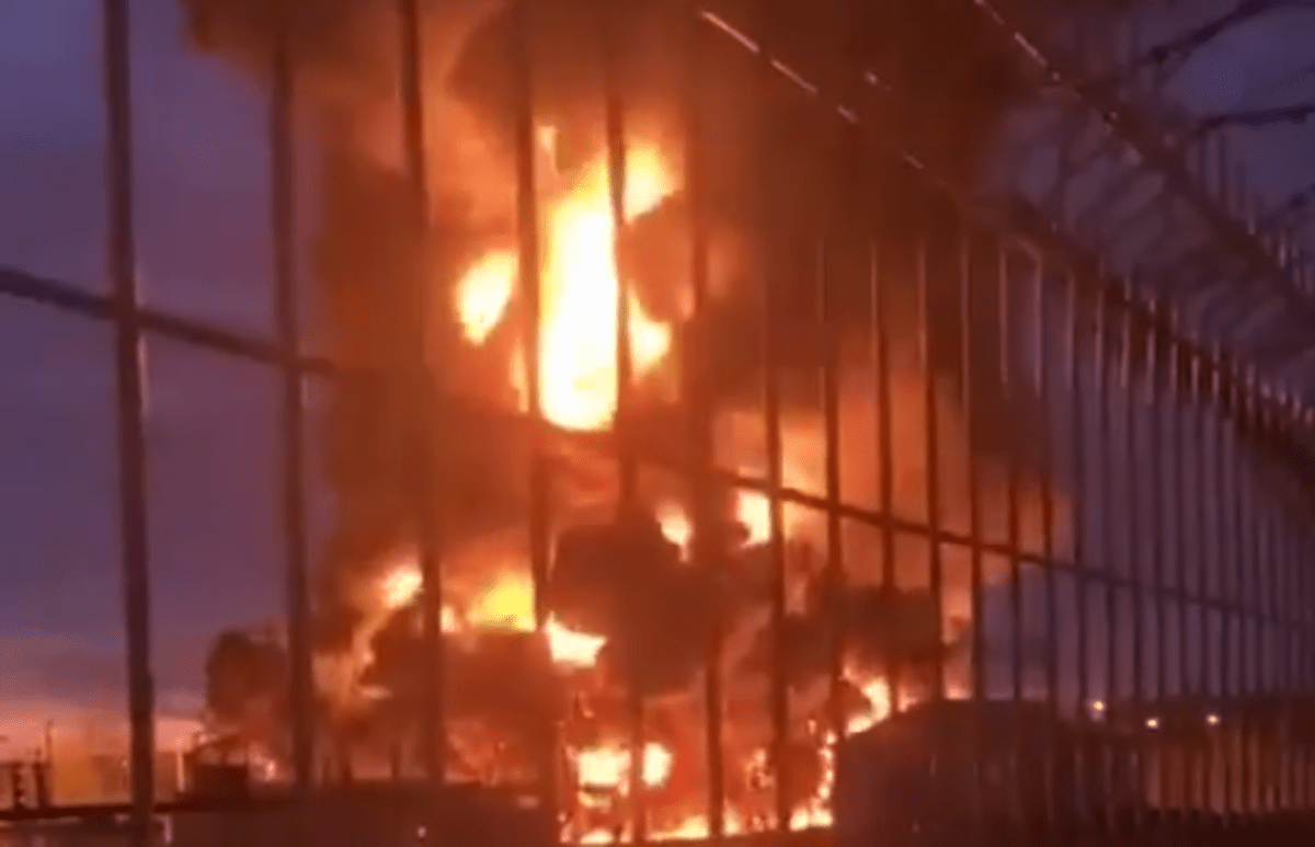 Požár ropného zařízení ve Smolensku
