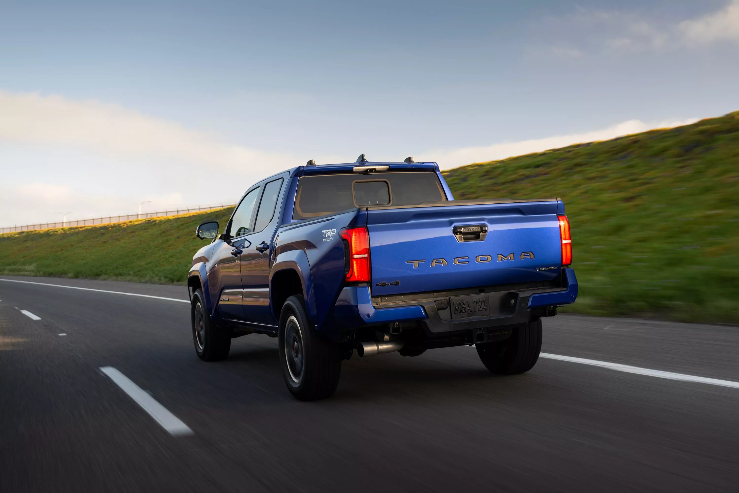 2024 Toyota Tacoma i-Force Max Review: New Hybrid Four Outperforms Old V6 - Vimarsana News