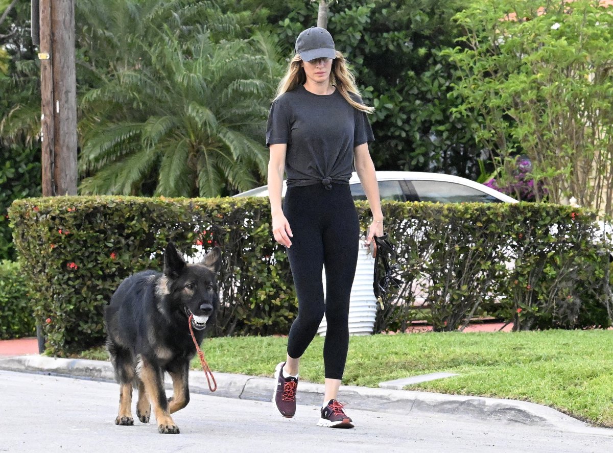 Gisele Bündchen Appears Tearful After Getting Pulled Over in Miami