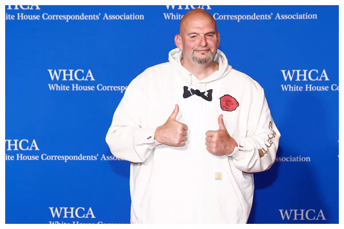 John Fetterman's White House Correspondents' Dinner Look Splits Opinion - Vimarsana News