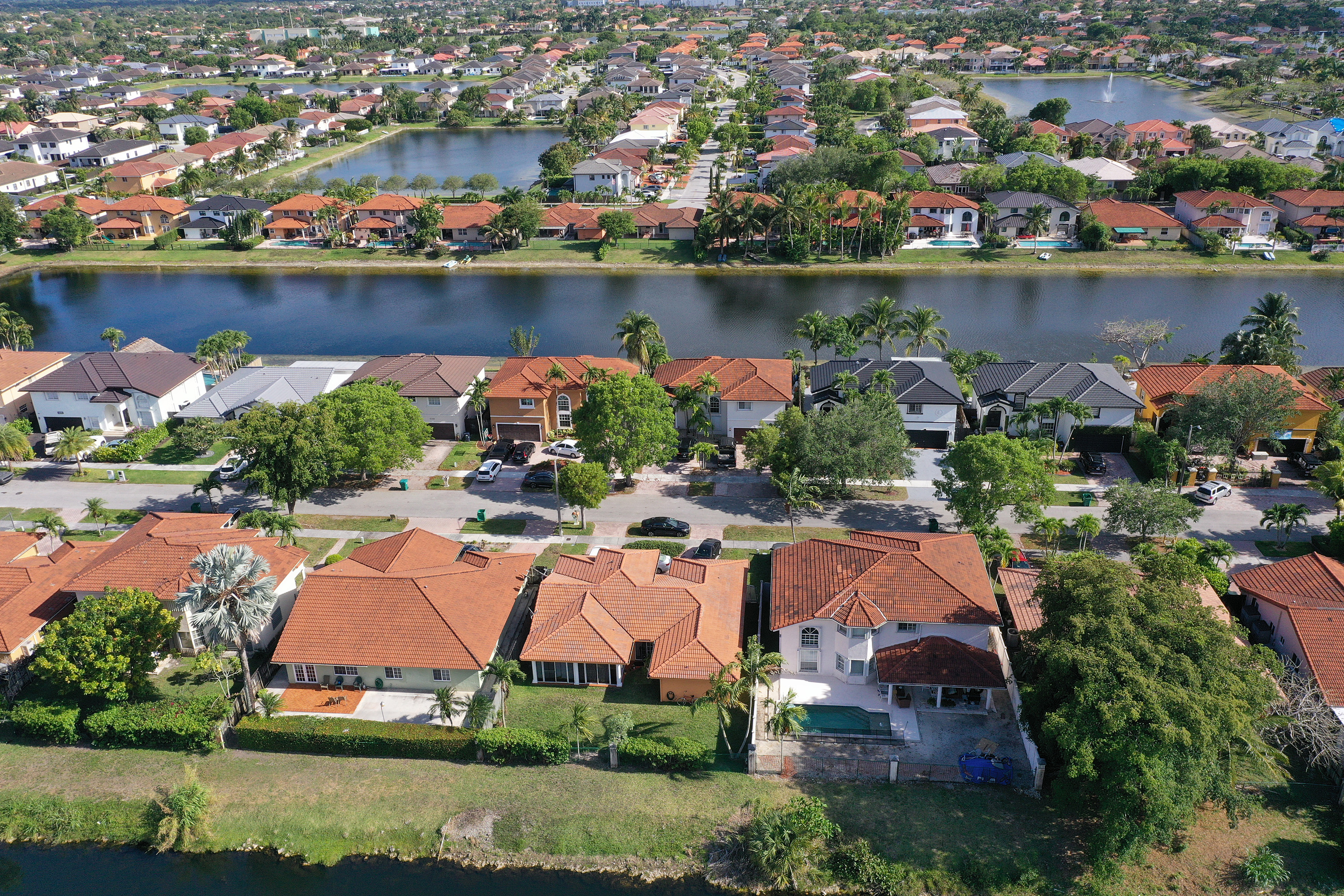 Florida’s house market is struggling to attract buyers
