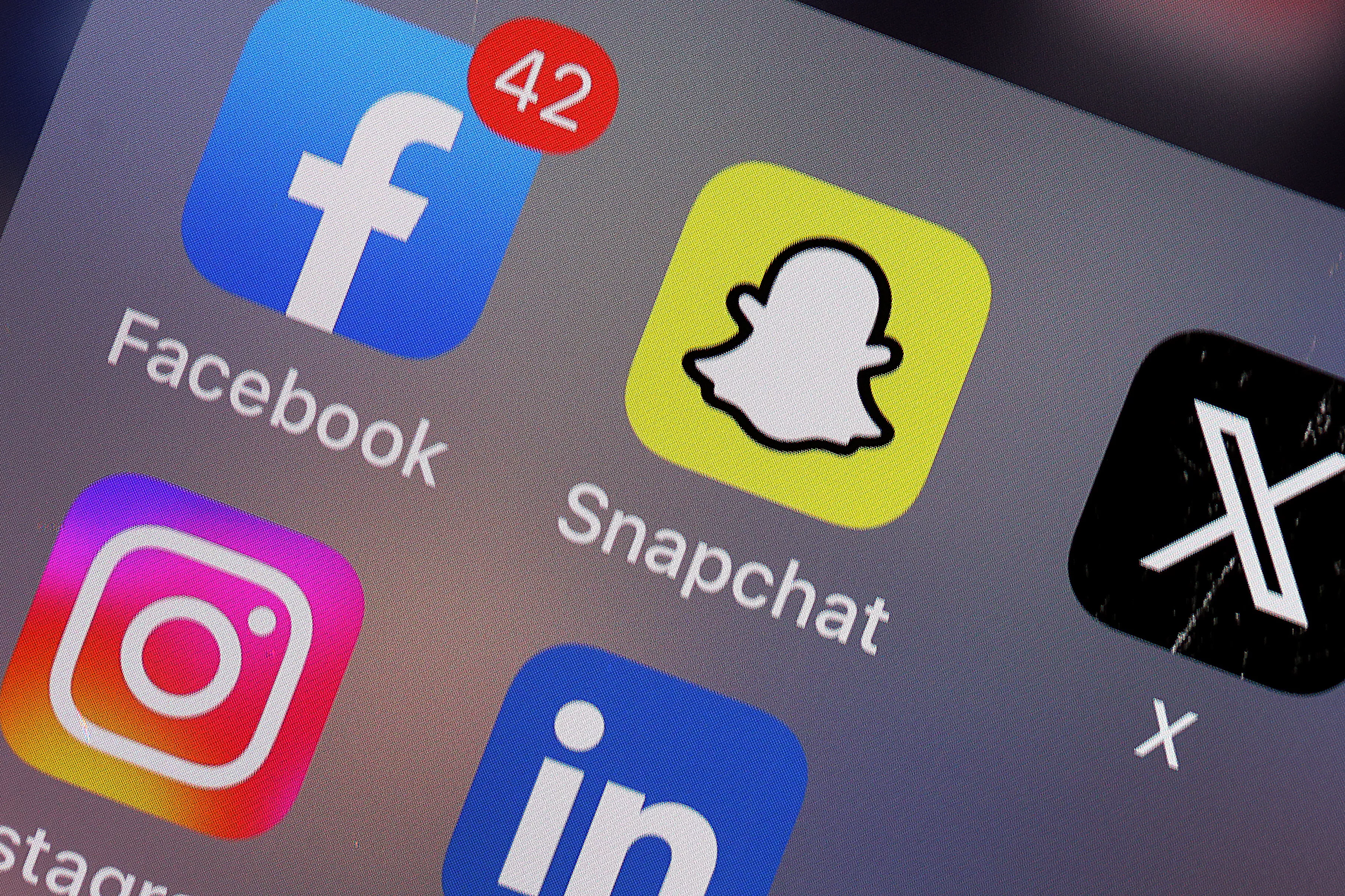 If Social Media Is a 'Digital Heroin' for Today's Youth, AI Will Be Their Fentanyl - Vimarsana News