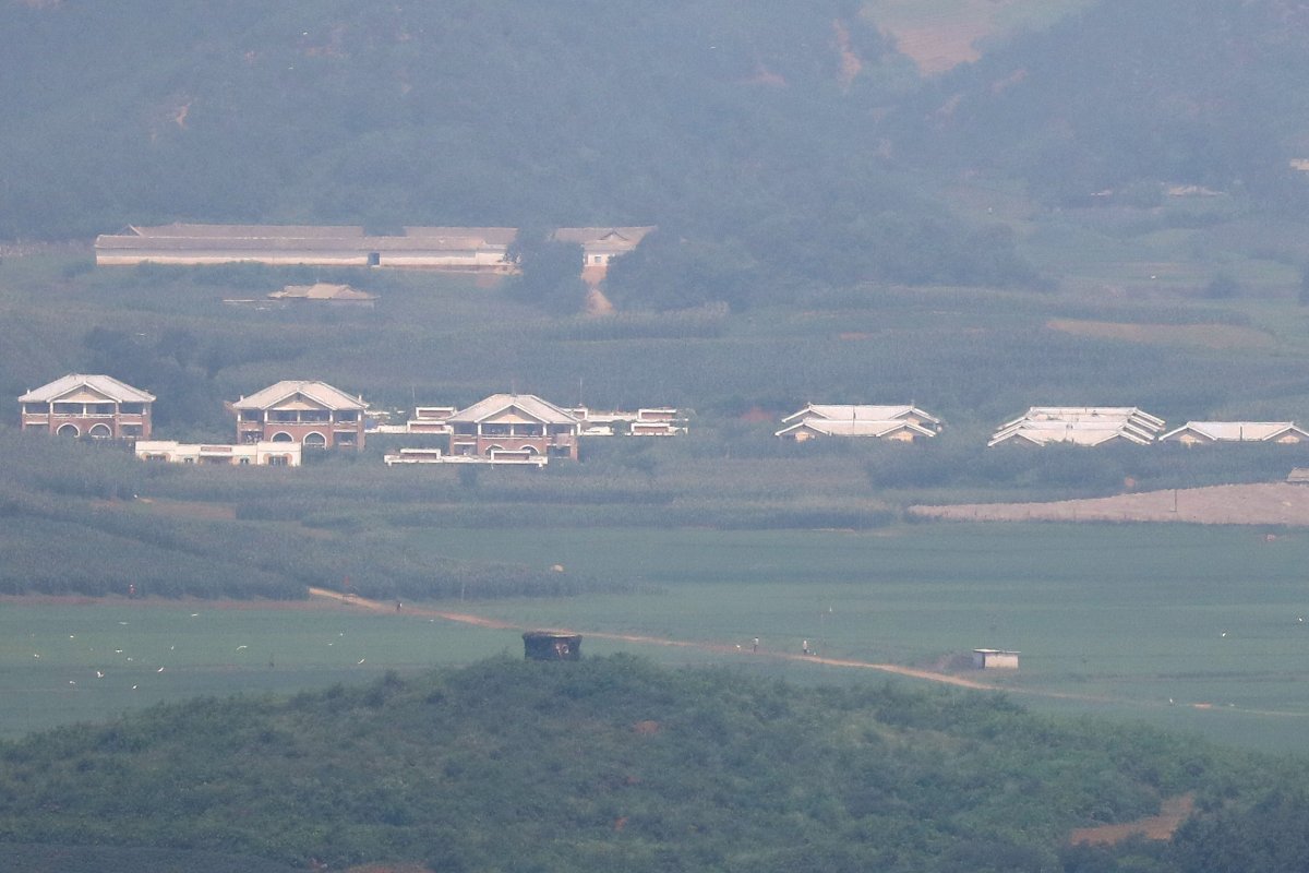 North Korea Mines DMZ Land Routes