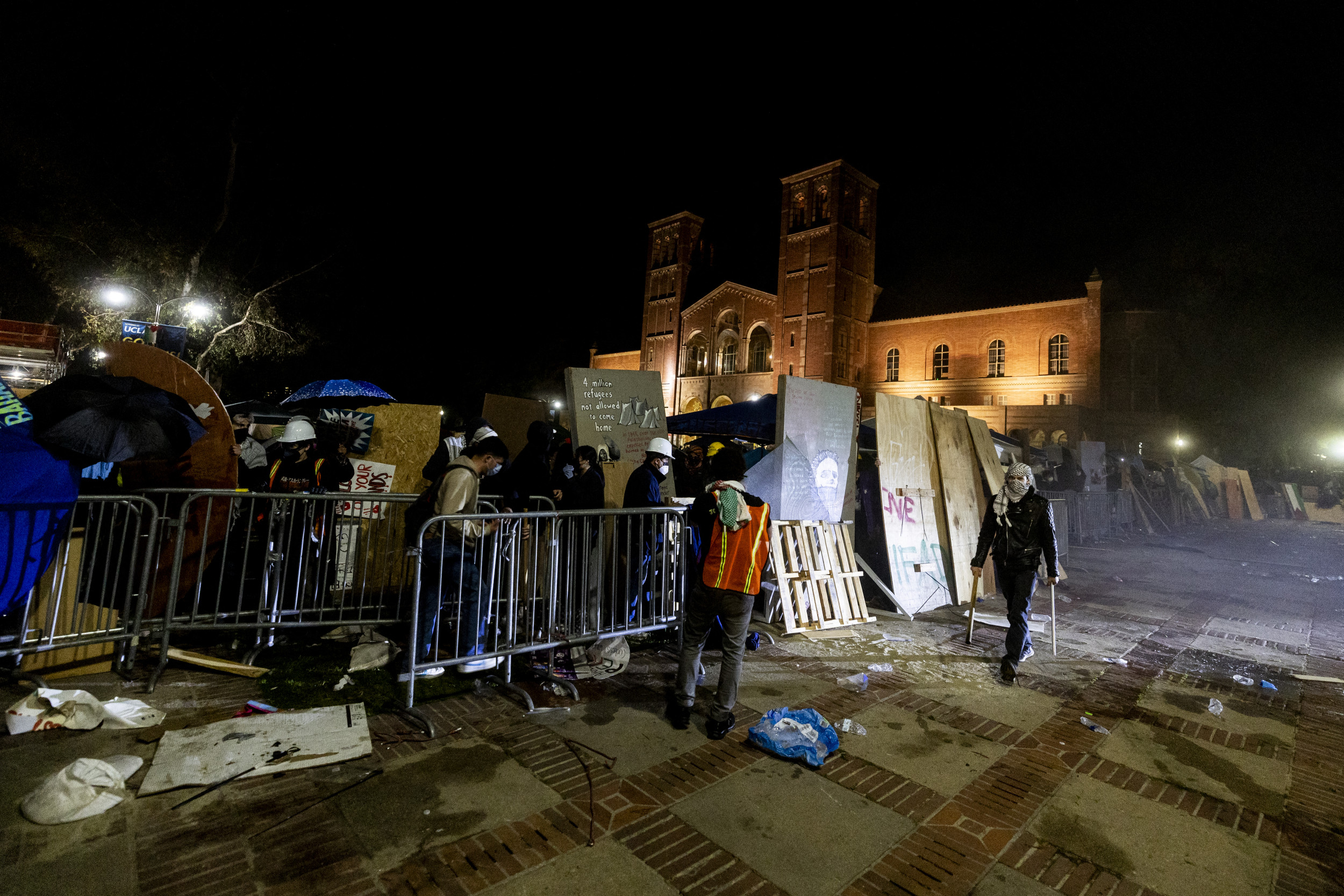 UCLA Campus Protests Erupt Into Chaos - Newsweek