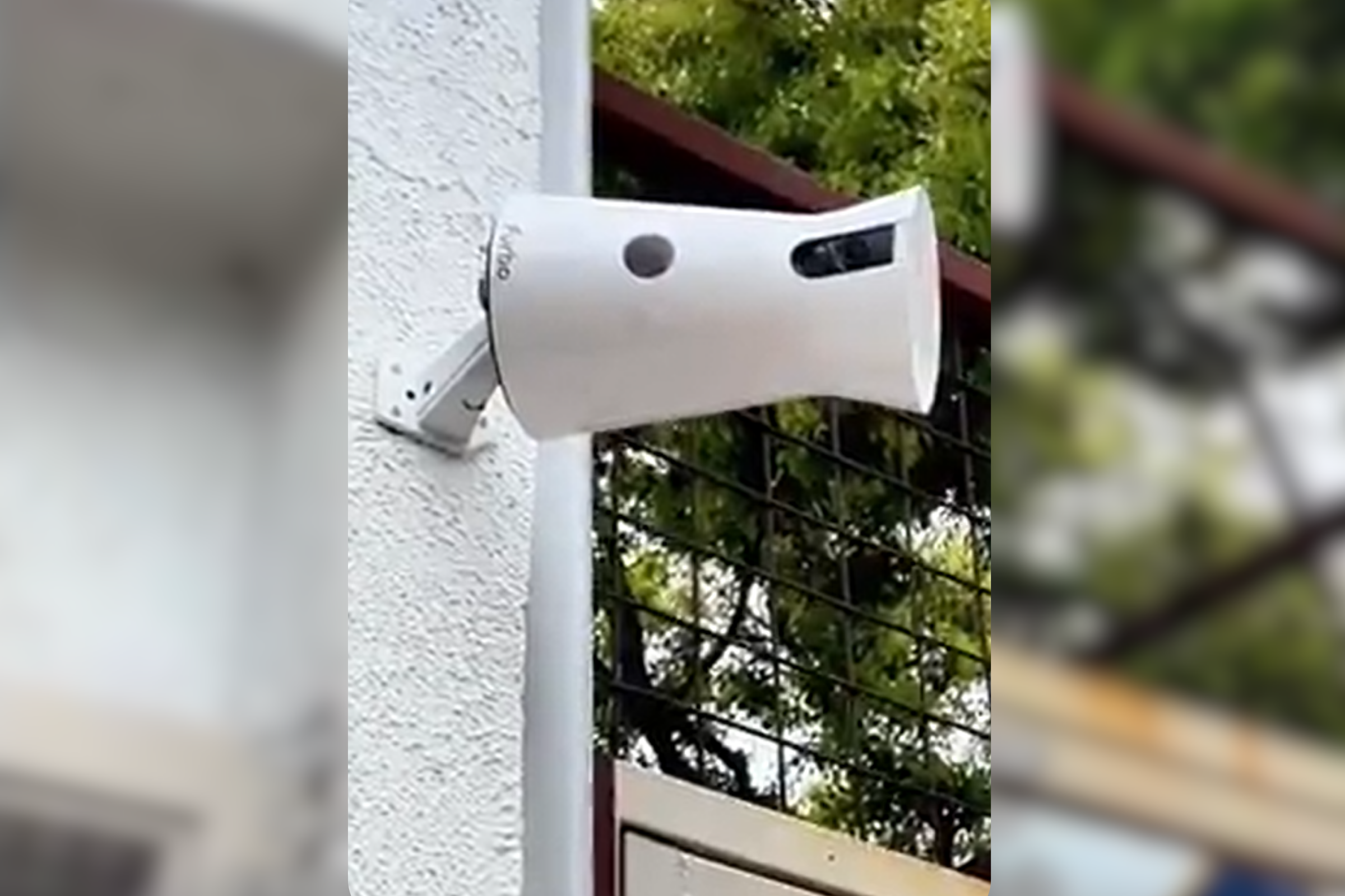 Tenant notices landlord installs cameras, in disbelief after looking closer