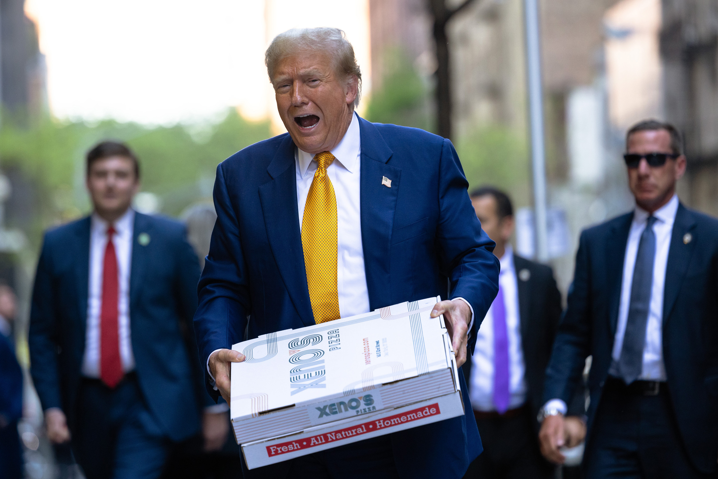 Donald Trump s’est moqué de la gaffe de la pizza du FDNY