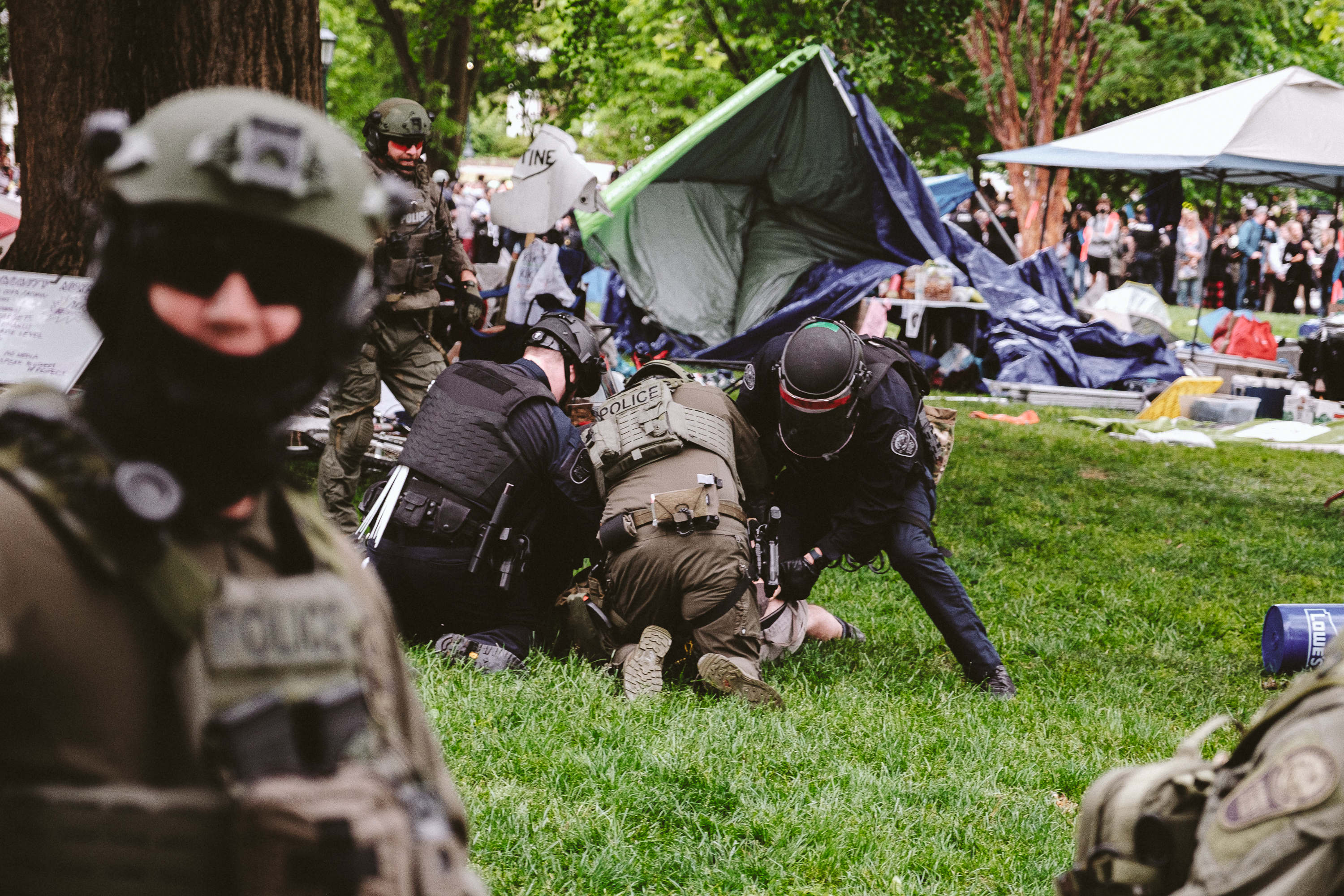 Les flics de Virginie critiqués pour la répression des manifestations universitaires