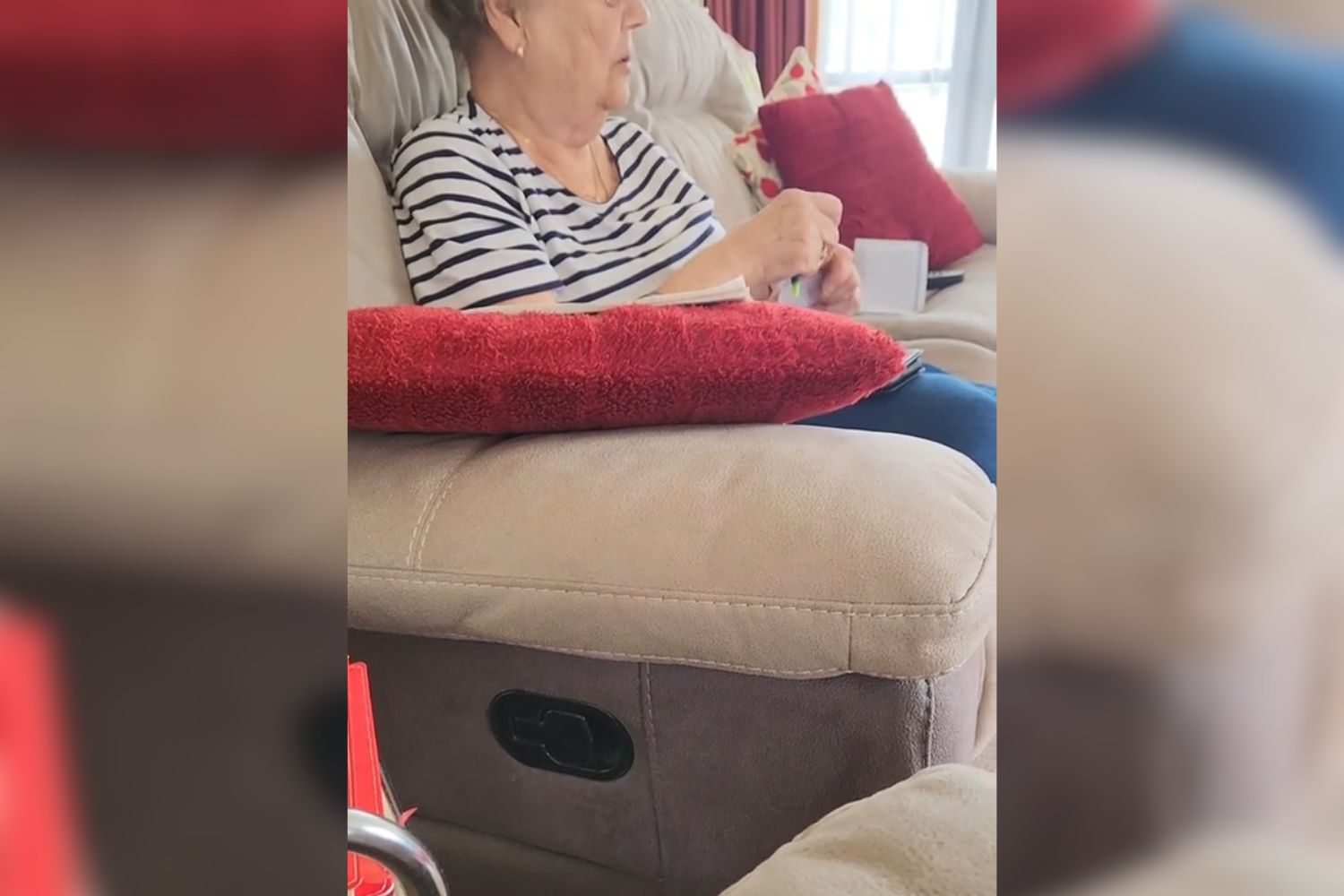 Woman Asks for Help Using Phone&mdash;Granddaughter Not Prepared for Why