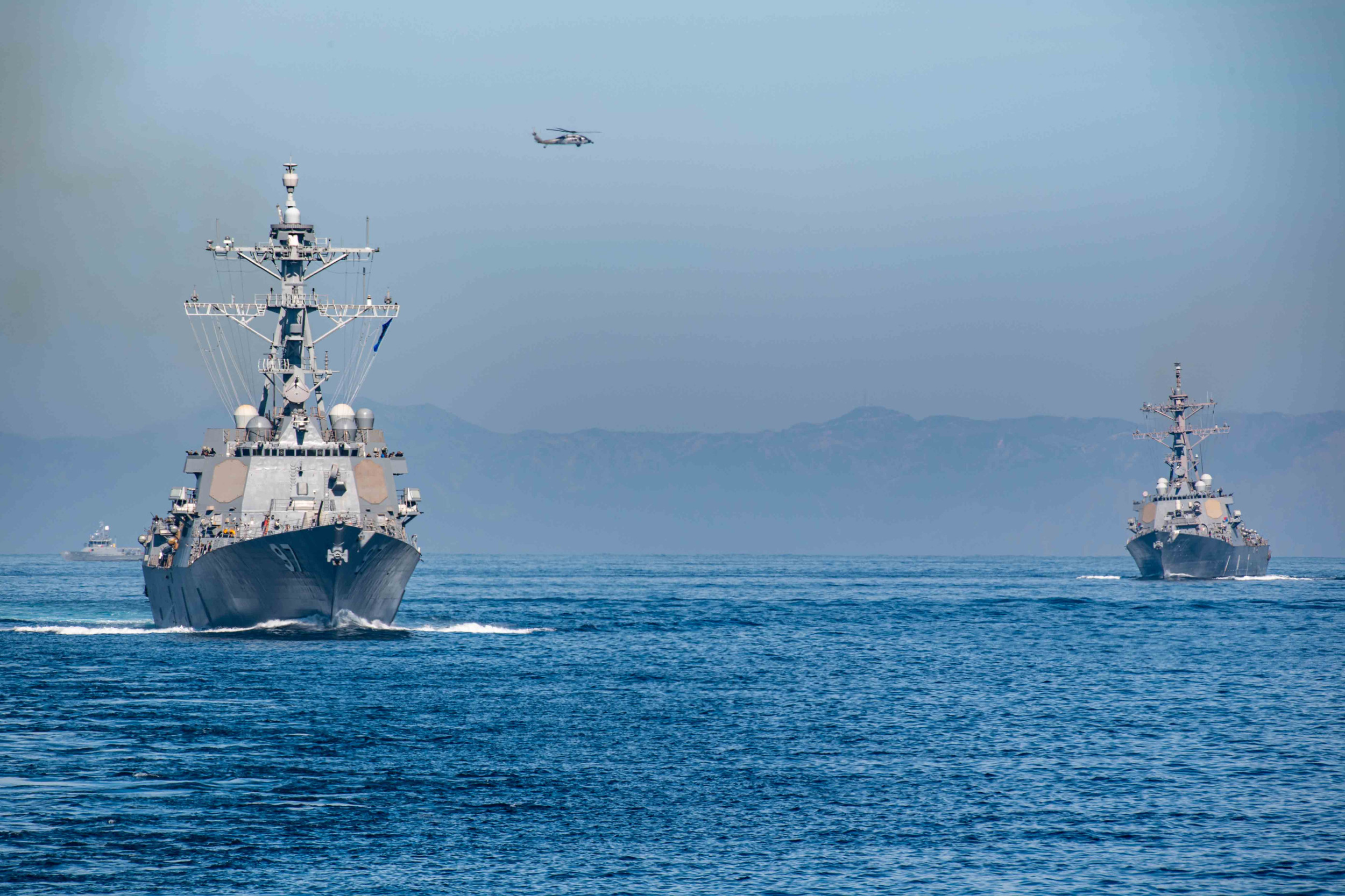 La Chine déclare qu’un navire de guerre américain a été « expulsé » des îles contestées