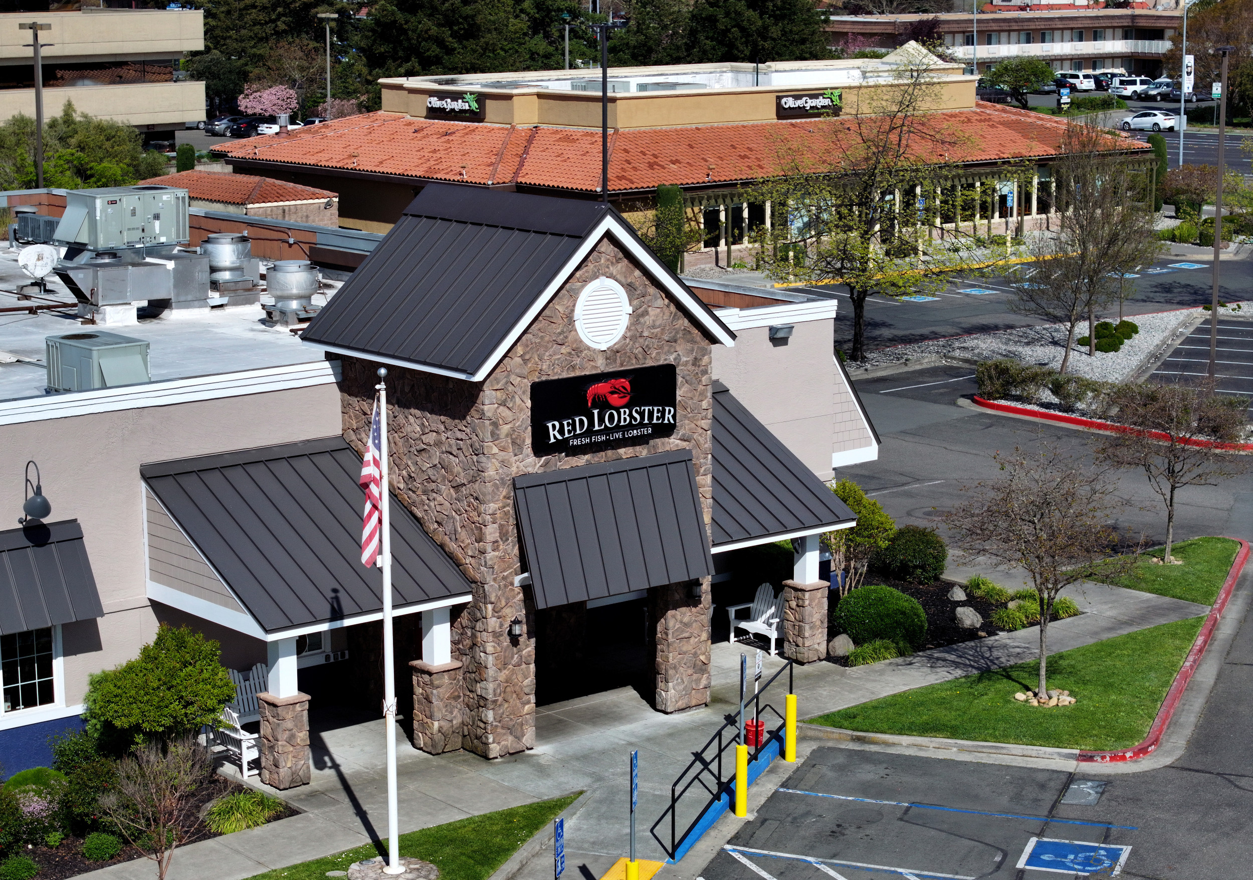 Accepts Reservations Red Lobster Restaurants Closing - b21sz2i