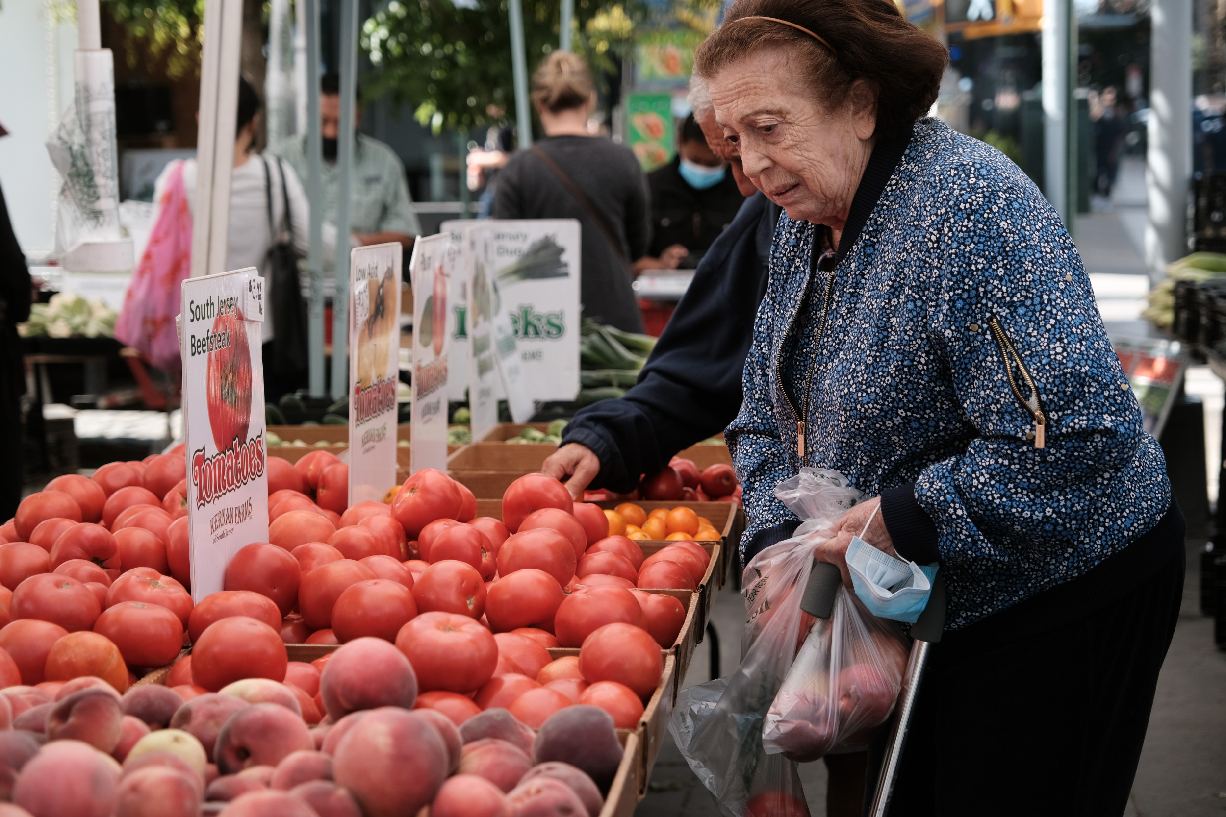 SNAP Benefits Warning Amid Fears Of Cuts - Newsweek