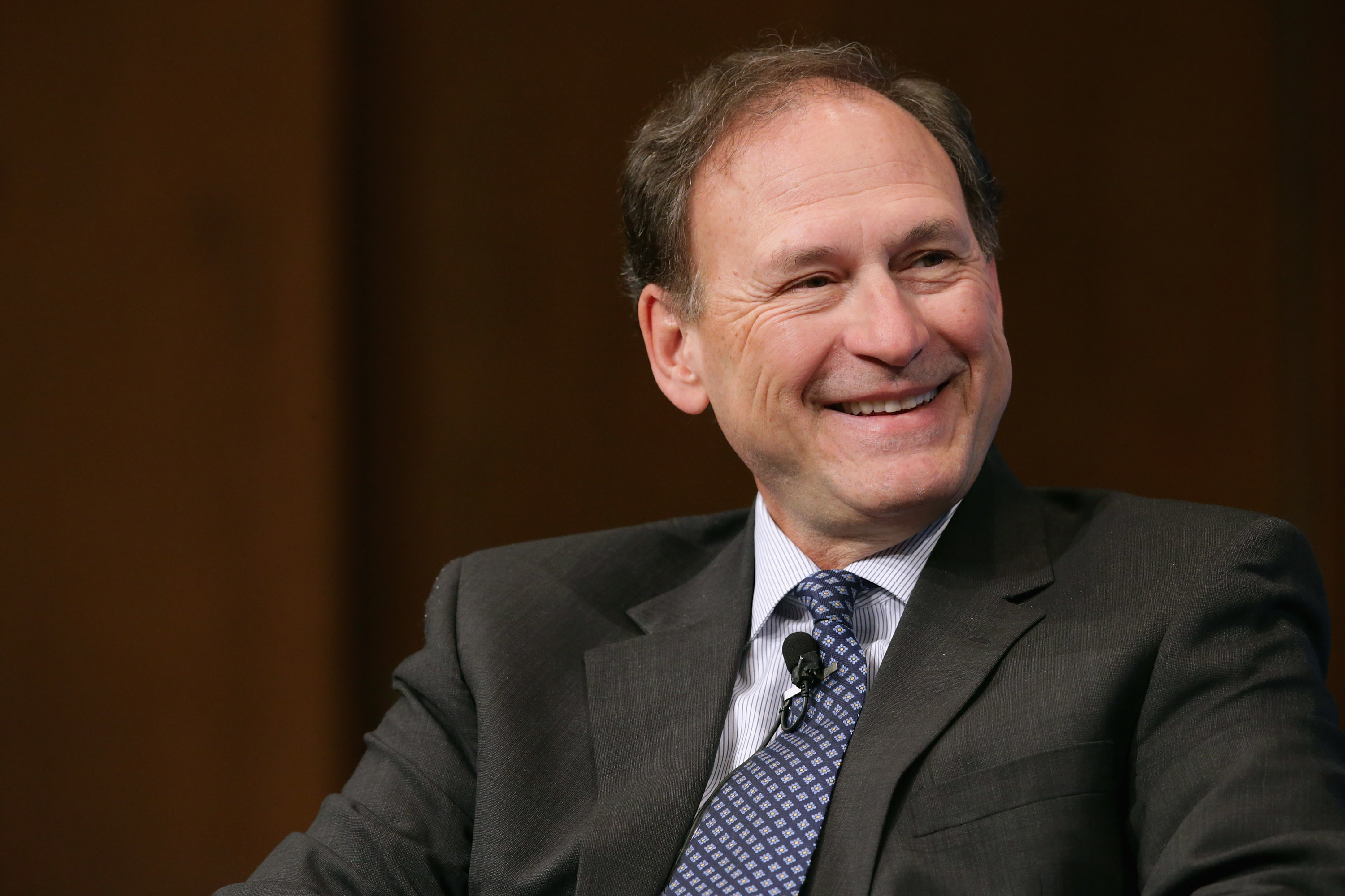 Justice Alito's Upside-down Flag Was An 'Inexcusable Outrage': Analyst ...