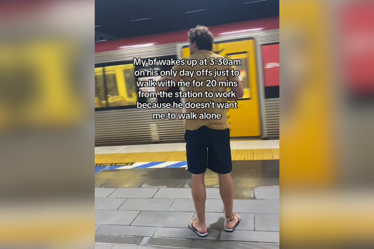 Boyfriend walks girlfriend to station