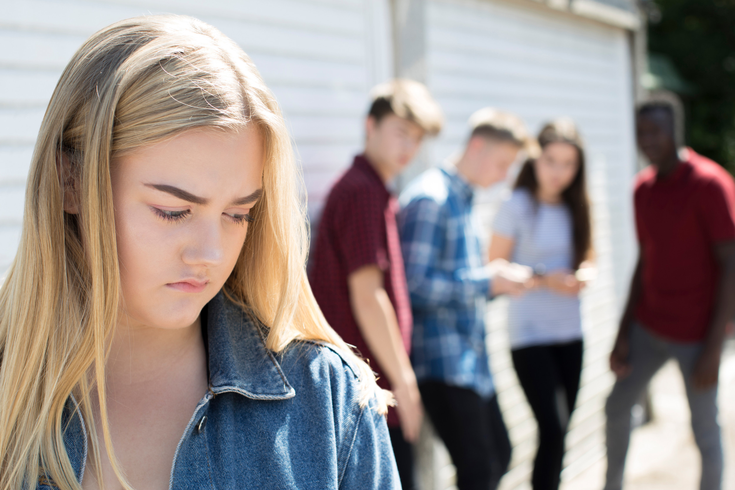Une étude révèle que les troubles mentaux se propagent entre adolescents