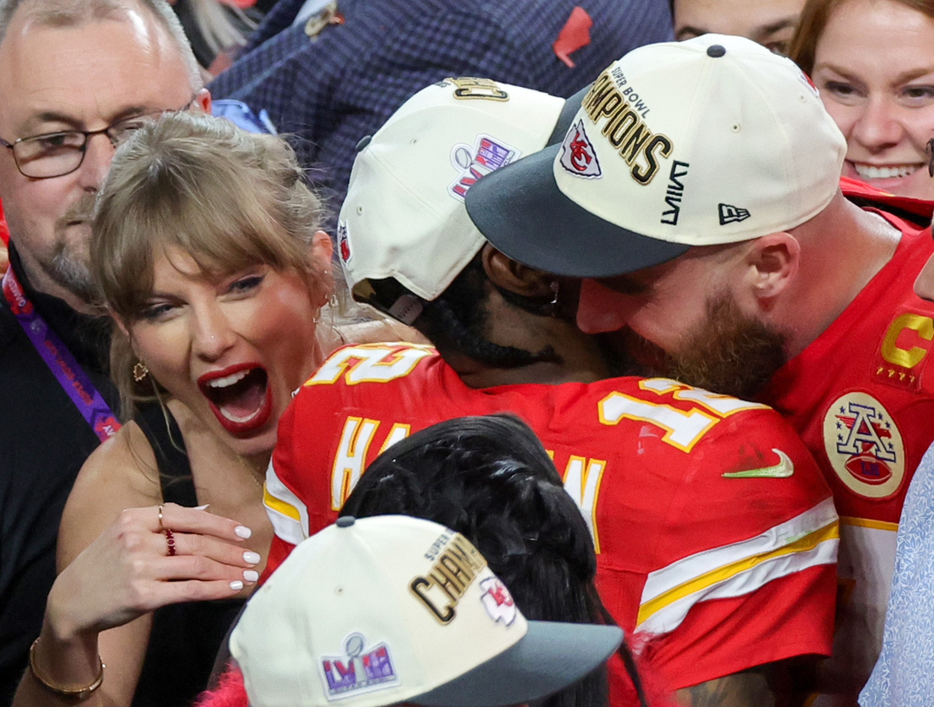 Taylor Swift Did Not Impact NFL Schedule, Says VP of Broadcast Planning ...