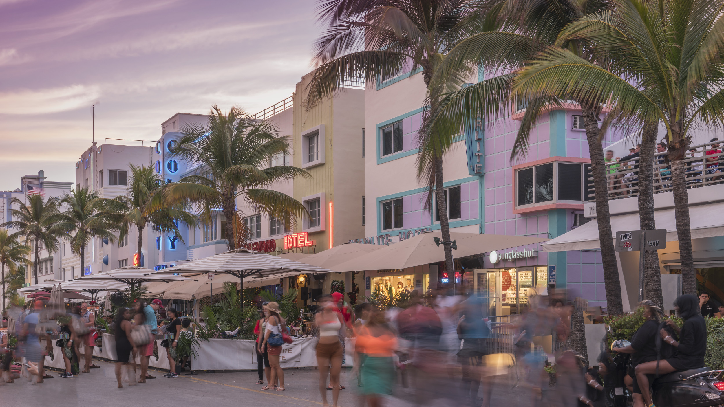 Florida Residents Prefer Migrants to Americans Moving to State