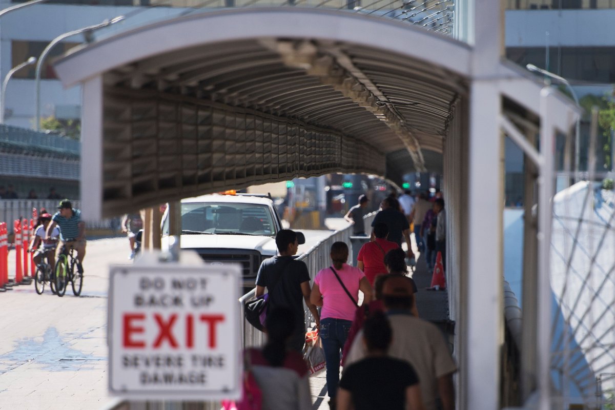 Laredo Port of Entry foot bridge