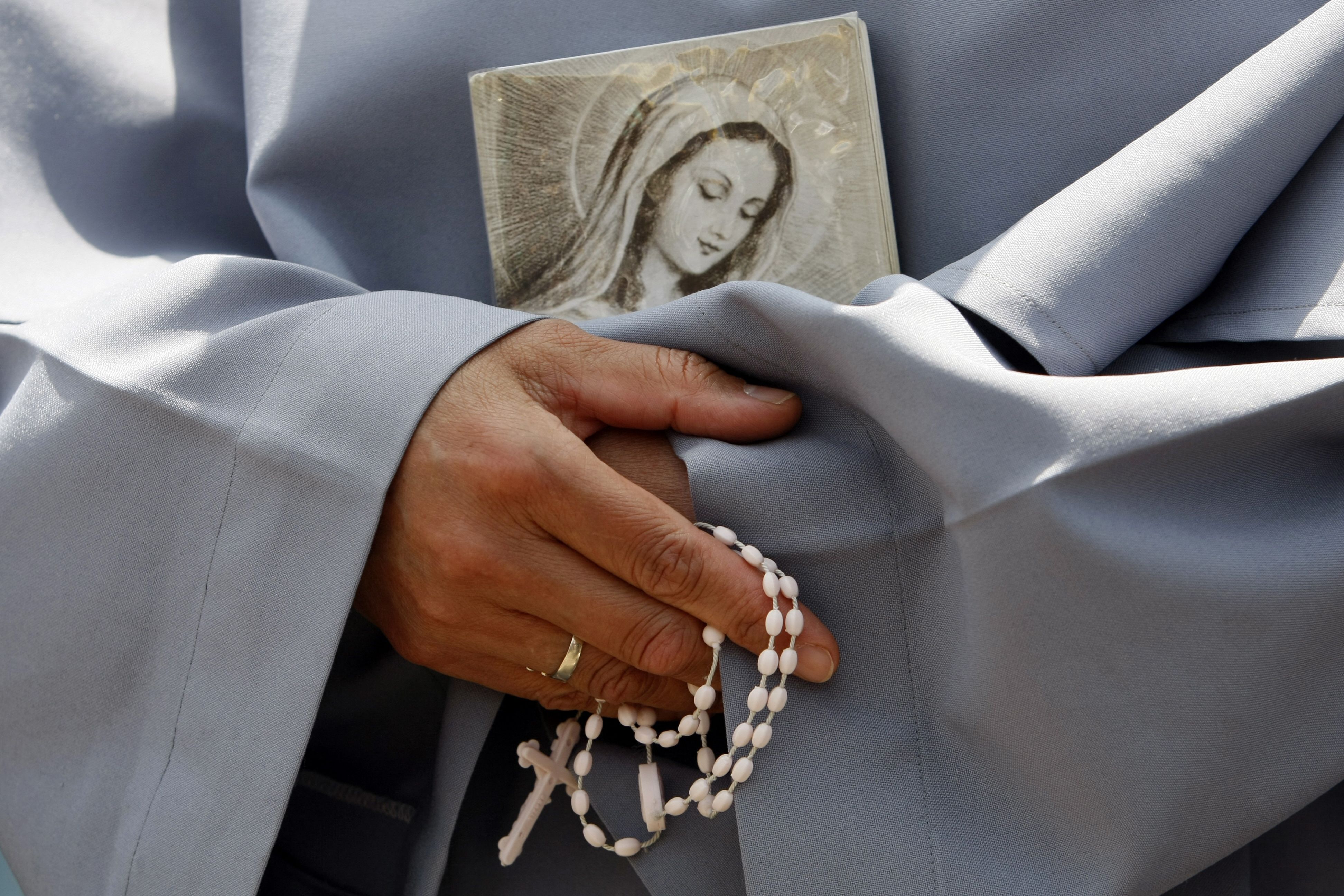 Nun Warns of New 'Cult' After Convent Leaves Catholic Church - Vimarsana News