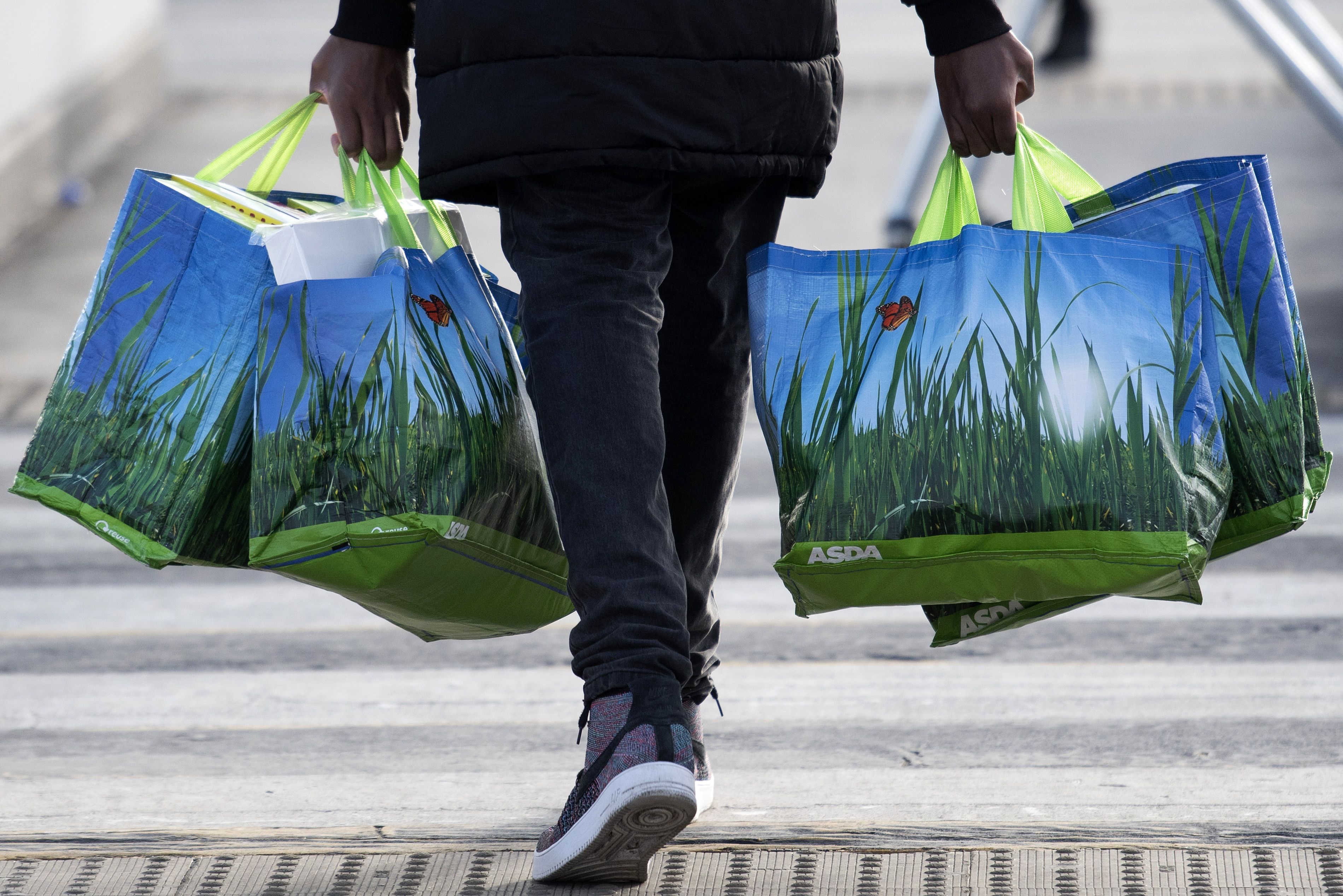 California Wants to Ban Reusable Grocery Bags