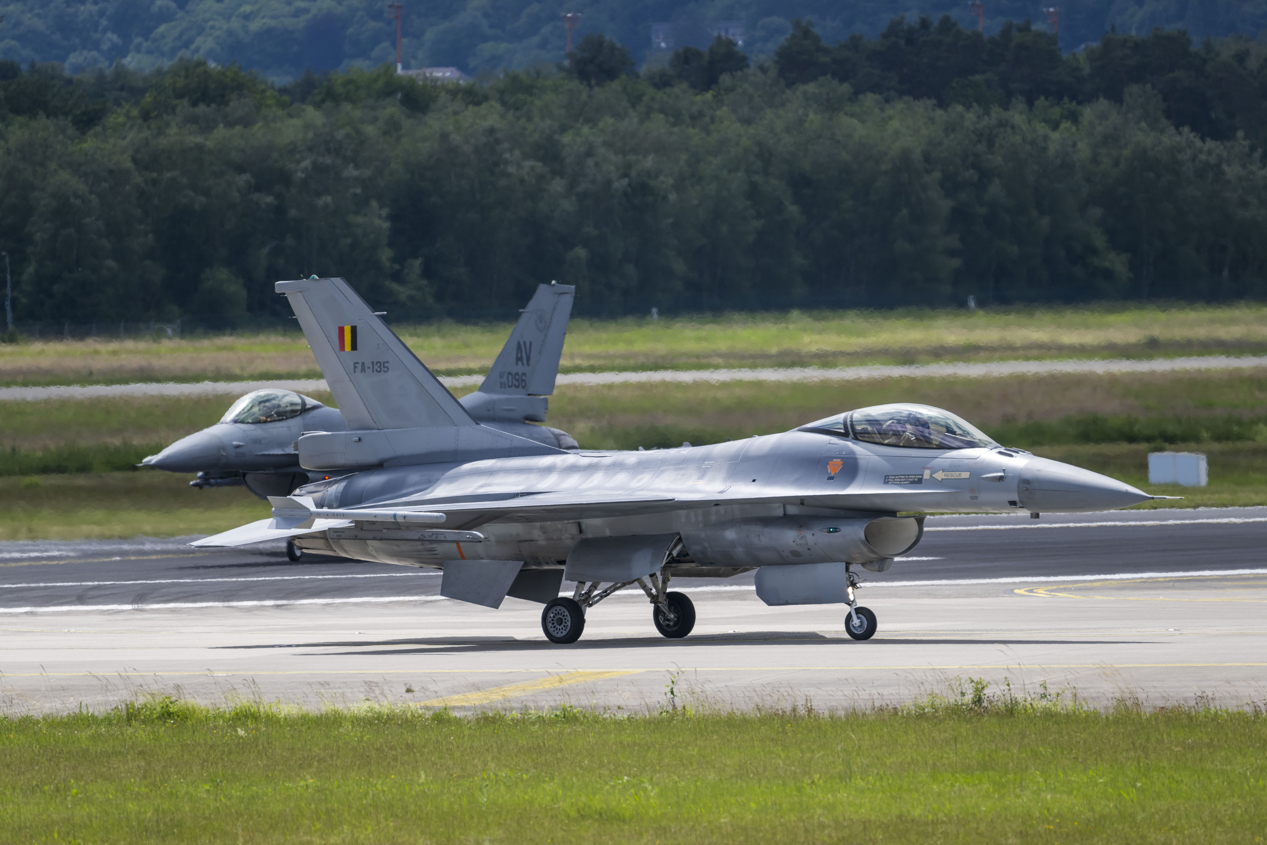 Ukraine F-16 'Bottlenecks' Spell Bad News for Kyiv: Report