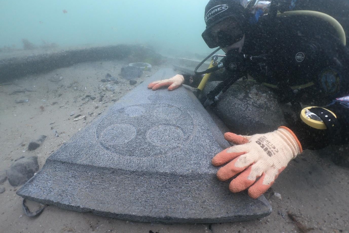 Huge Christian Grave Slabs Recovered From 13th-Century Shipwreck Huge Christian Grave Slabs Recovered From 13th-Century Shipwreck