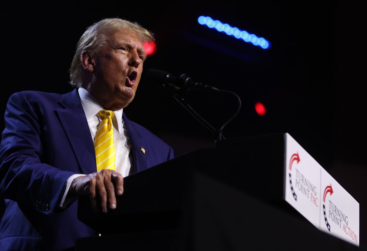 Ex-Trump Aide Blasts Donald's New Fundraising Email