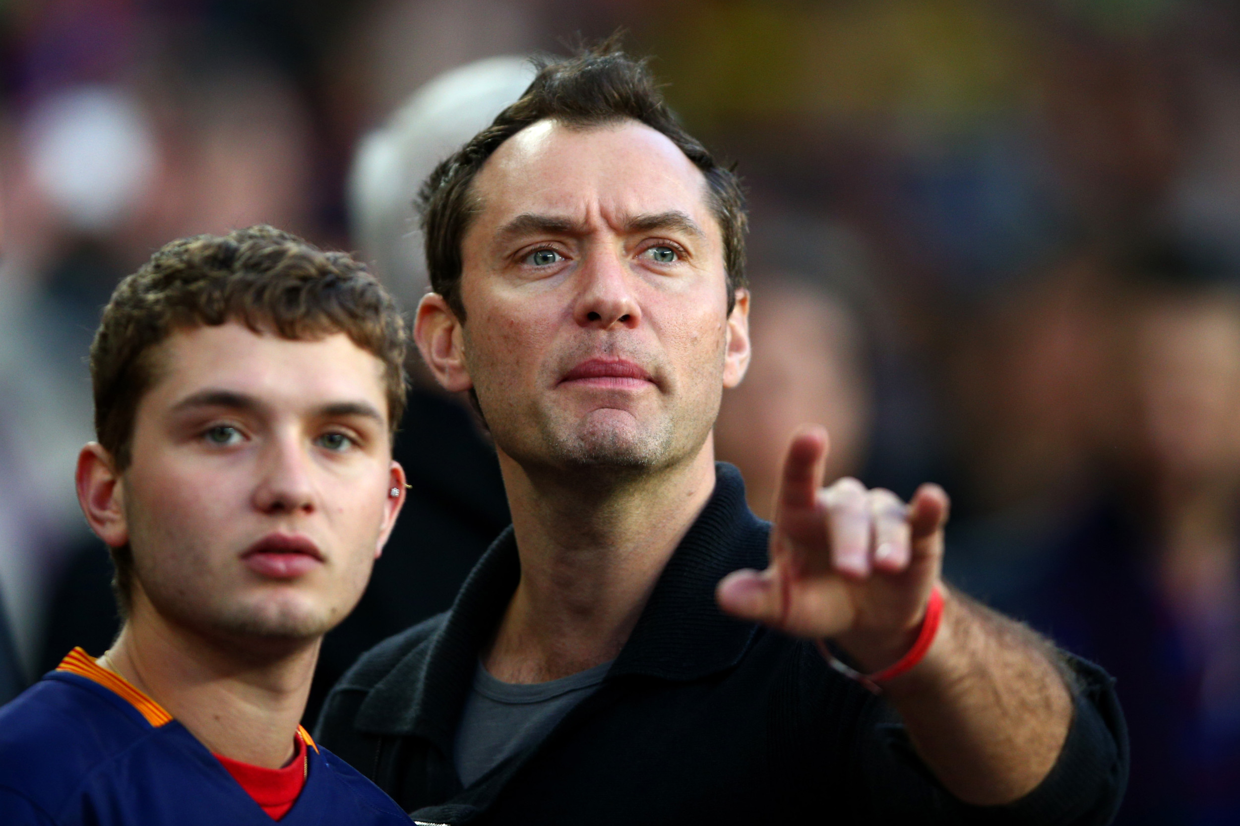 Jude Law's Son Rafferty, 27, is the Spitting Image of His Dad - Newsweek