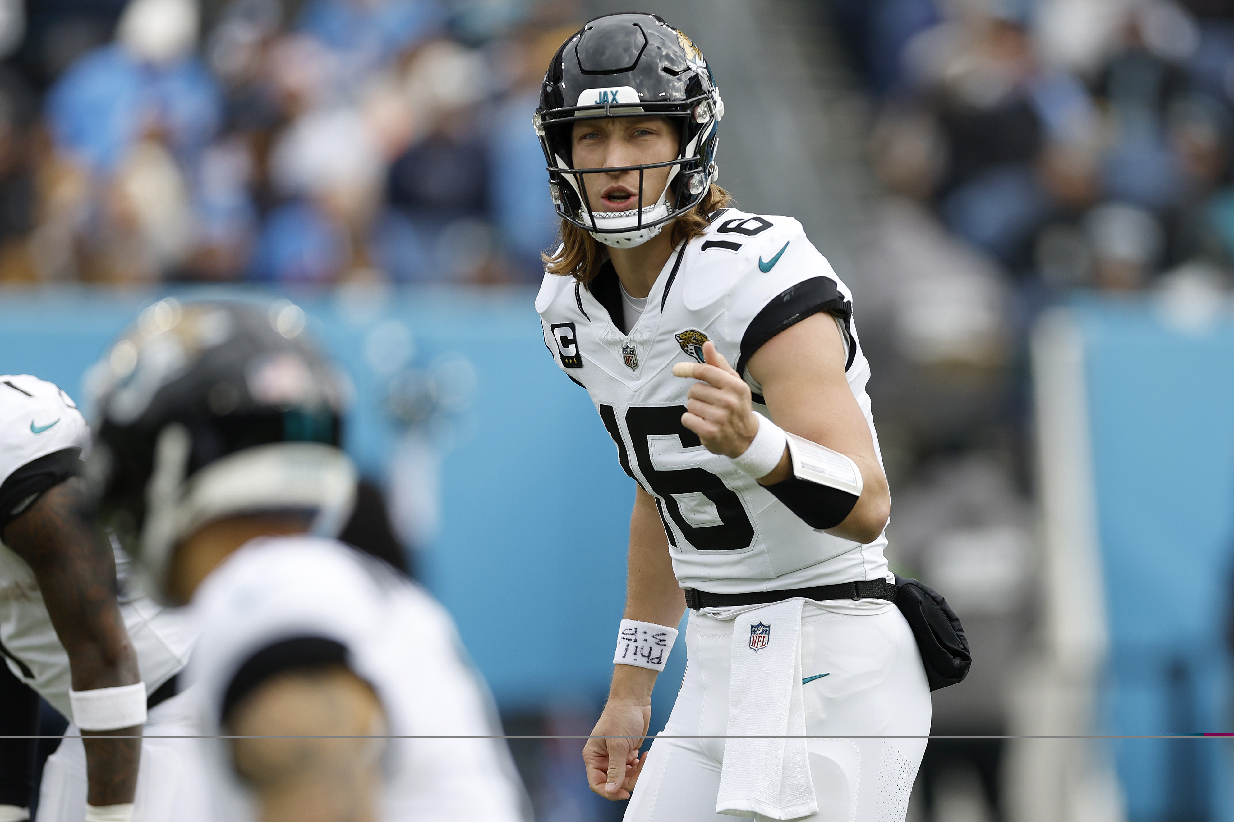 Jaguars and Trevor Lawrence Agree to Record Contract Extension - Newsweek