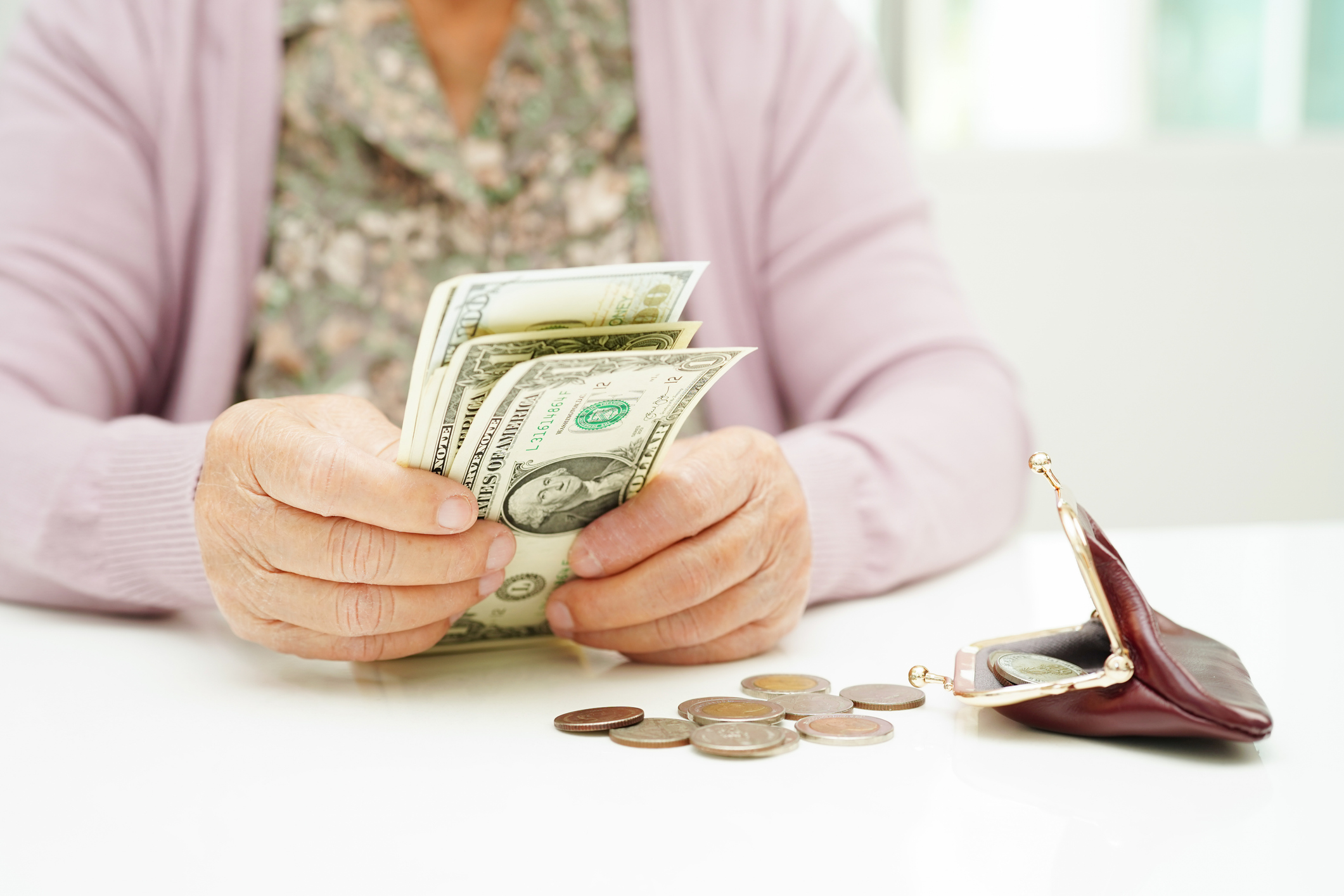 Social Security 2025 COLA Update as Seniors Get Grim News