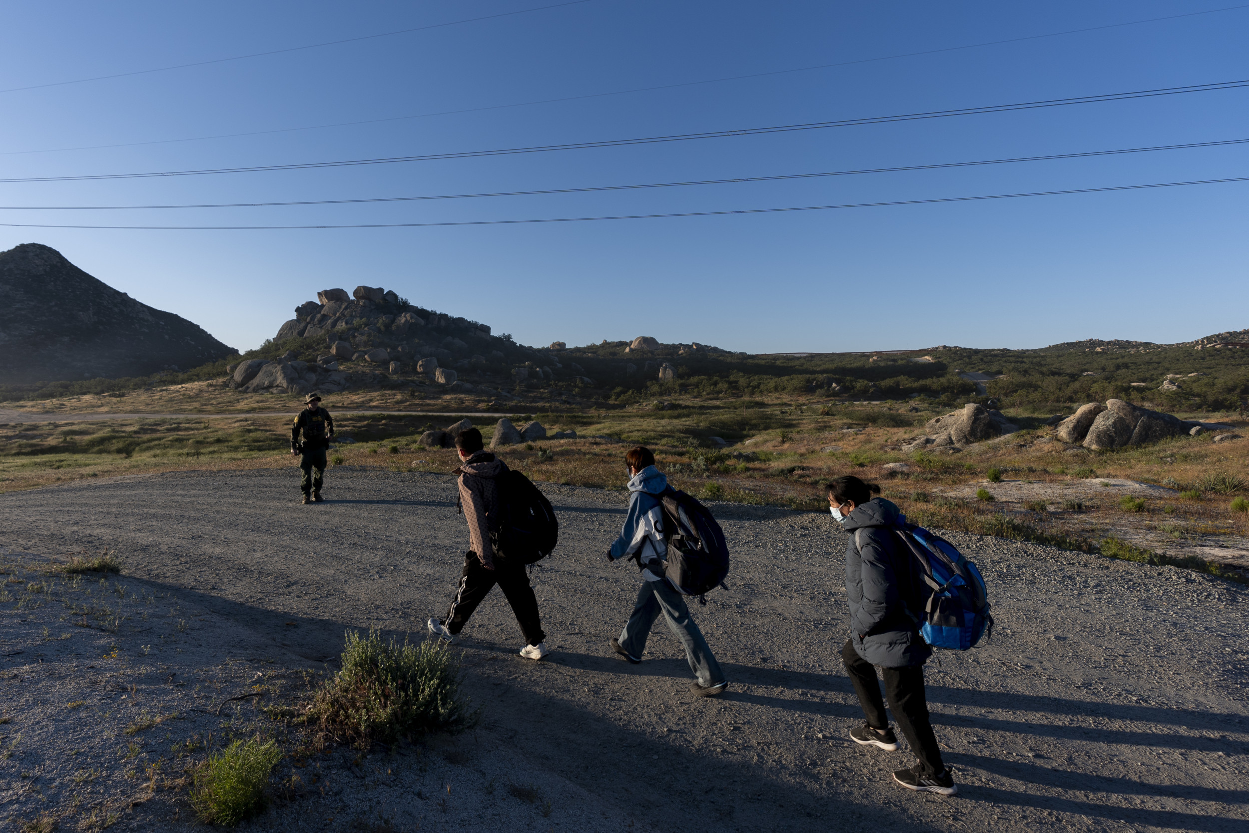 Reports of More Chinese Migrants Crossing US Border Into California ...