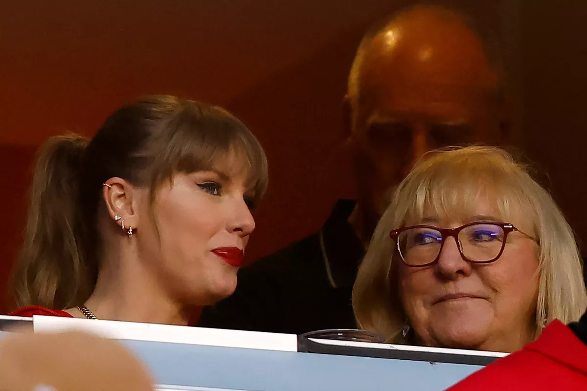 Donna Kelce’s Height Baffles Fans in Taylor Swift Video - Newsweek