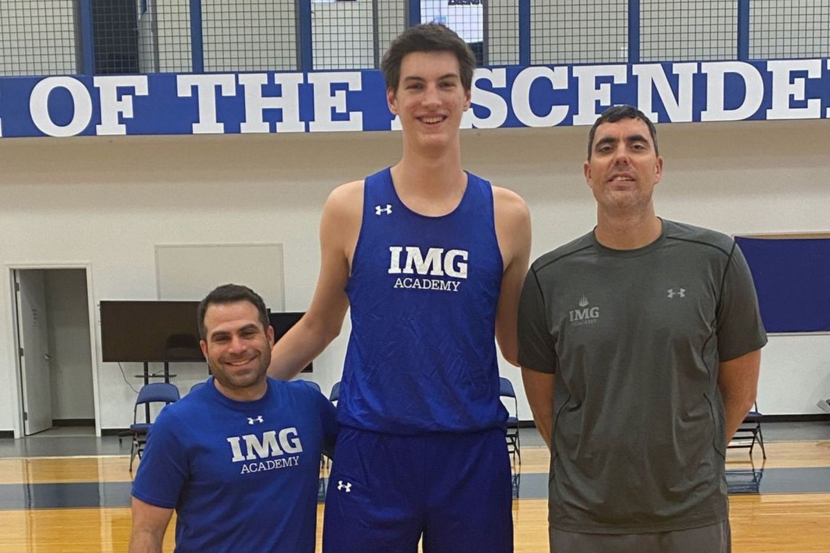 Meet Olivier Rioux: The New 7-Foot-9 Wonder of College Basketball