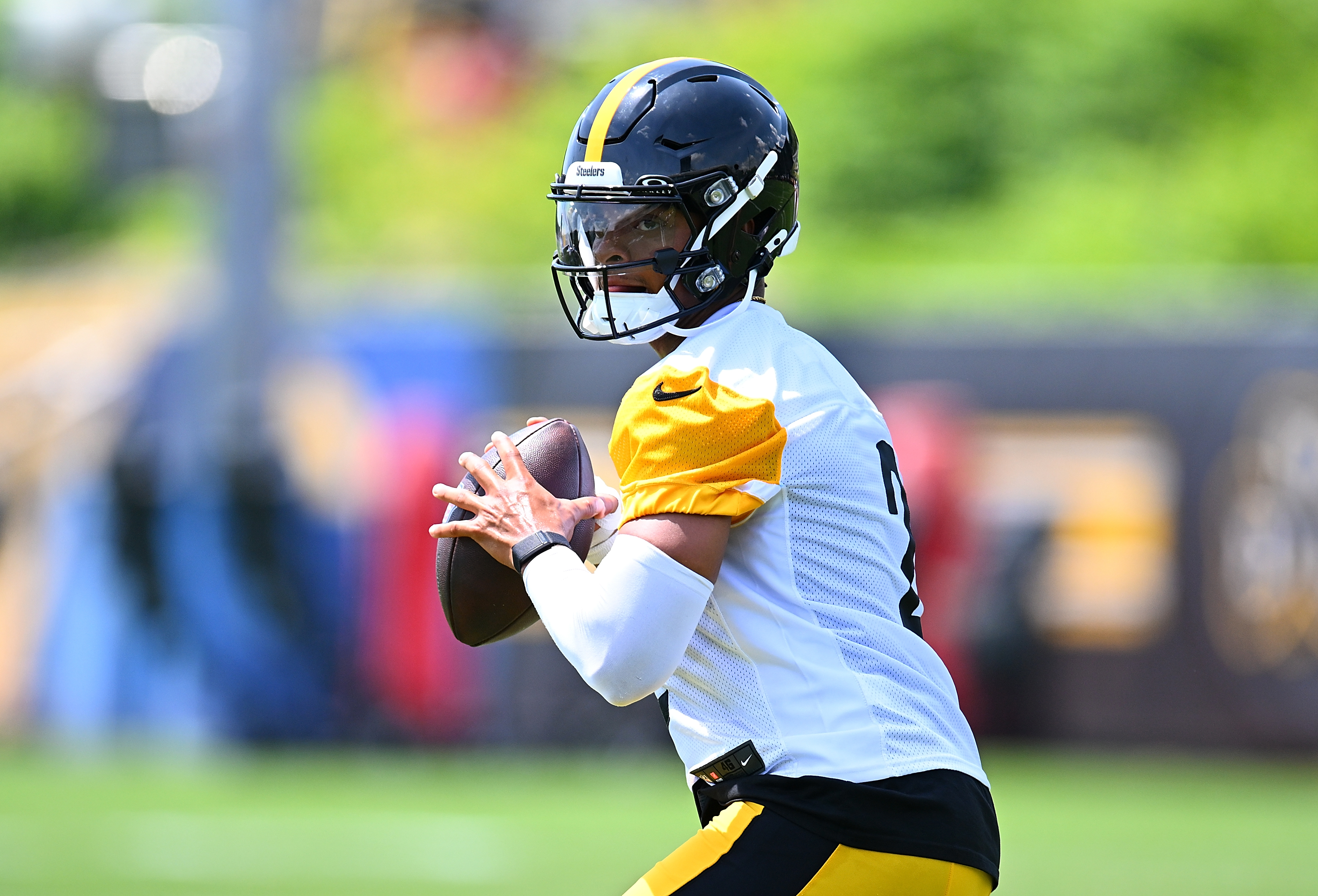 Steelers News: GM Pushes Back Against Rumors Justin Fields Is Struggling