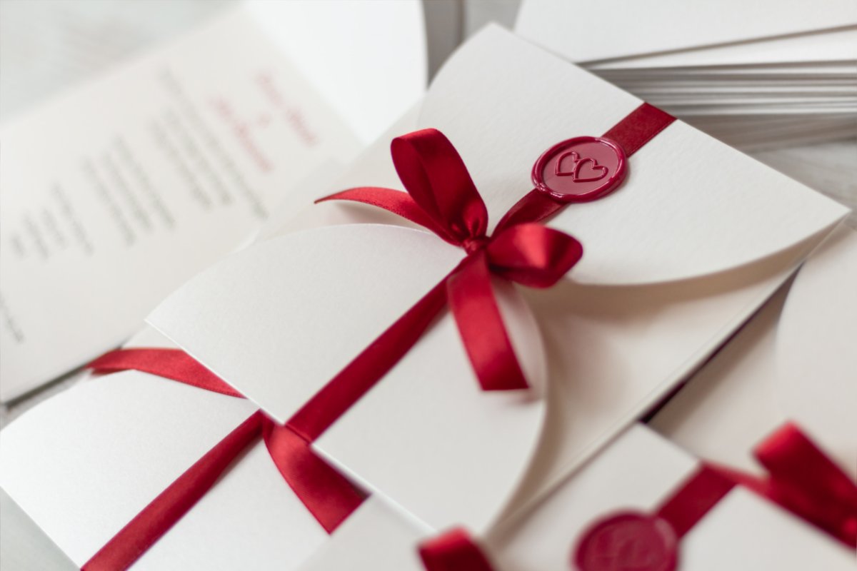 Woman's Advice to Anyone Receiving a Wedding Invite Goes Viral—'No ...
