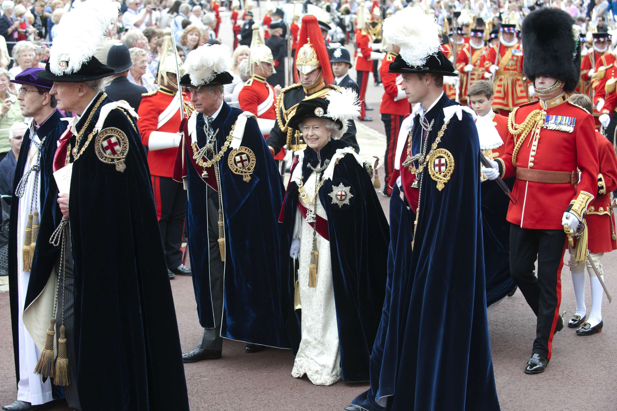Le prince William, la reine Elizabeth et le roi Charles Garter