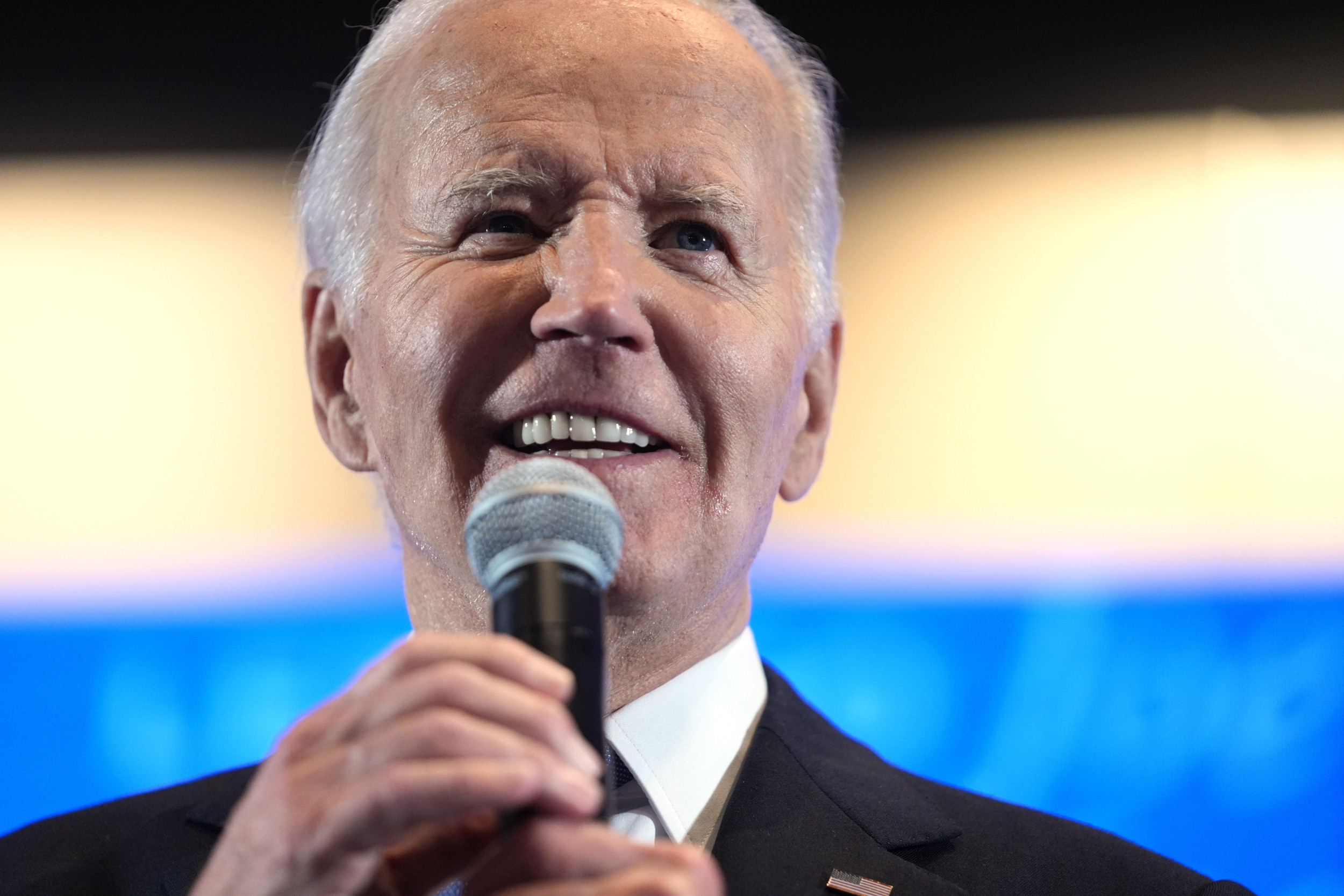 Les électeurs indécis déclarent qu’ils soutiennent désormais Joe Biden après le débat