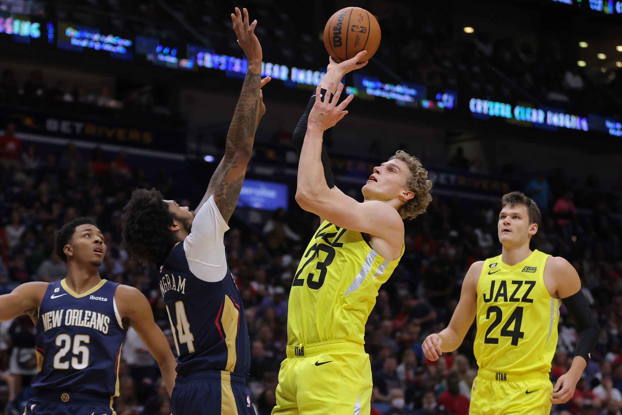 Warriors Reportedly Looking to Add Lauri Markkanen Via Blockbuster ...