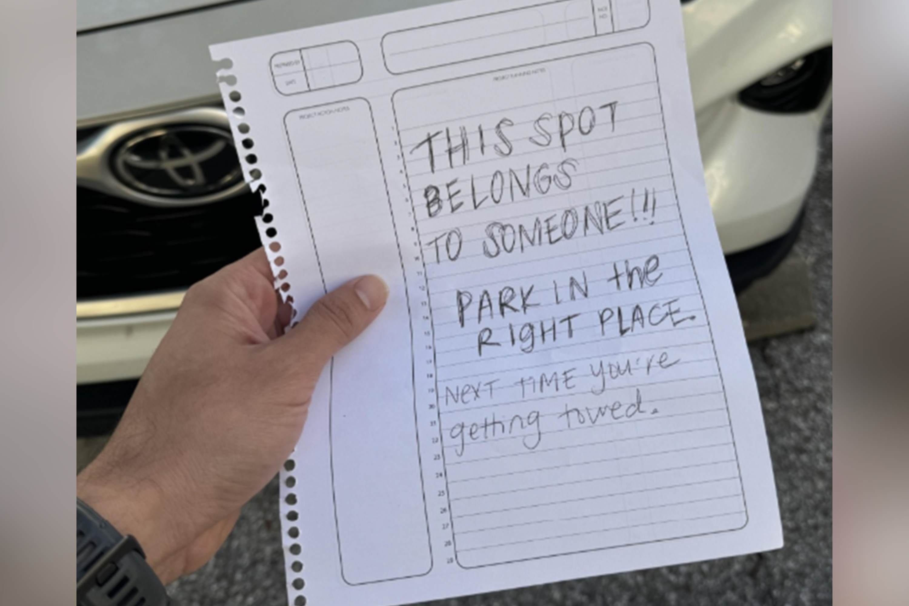 Read more about the article Man wakes up and finds ‘outrageous’ note on his parked car