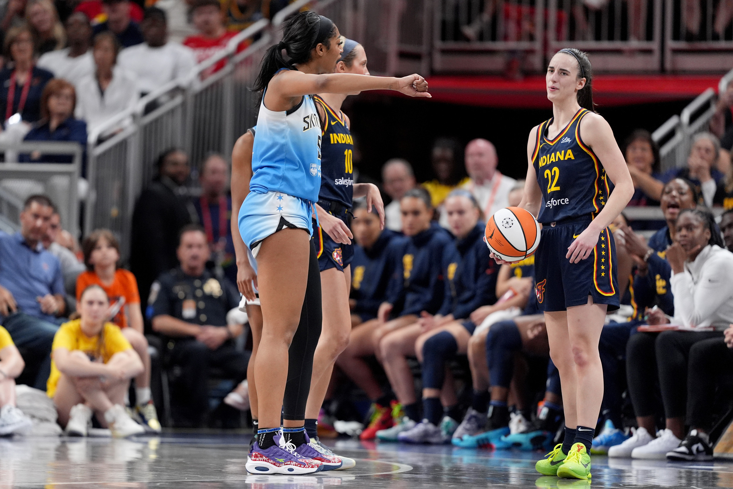 Angel Reese Closing Gap Against Caitlin Clark in WNBA ROTY Race With Latest  Award - Newsweek