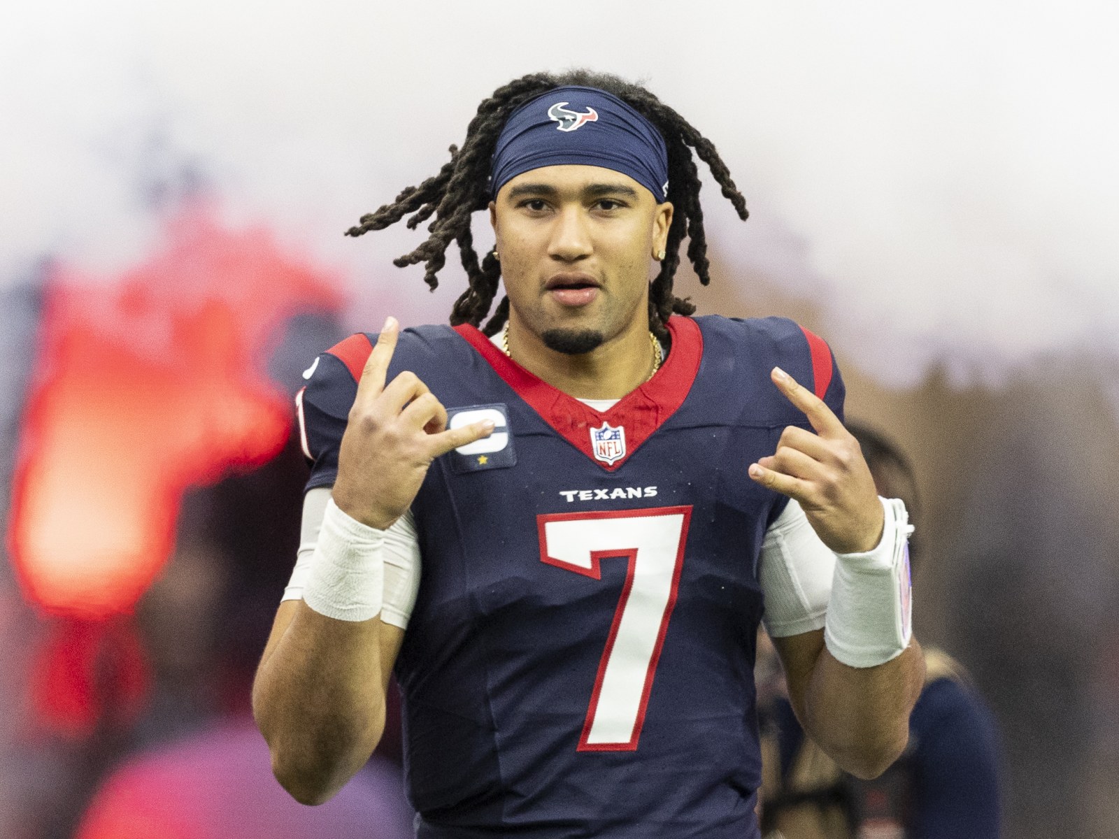 Can Texans' C.J. Stroud Challenge Patrick Mahomes As Best QB? Tank Dell  Believes So - Newsweek