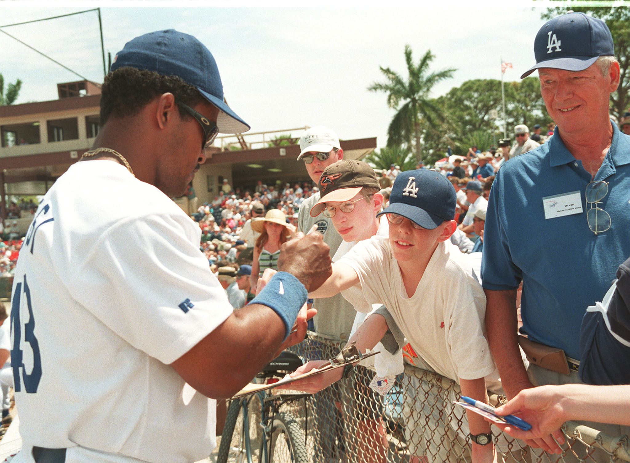 Former MLB All-Star Raul Mondesi Sentenced To More Than 6 Years In Jail ...