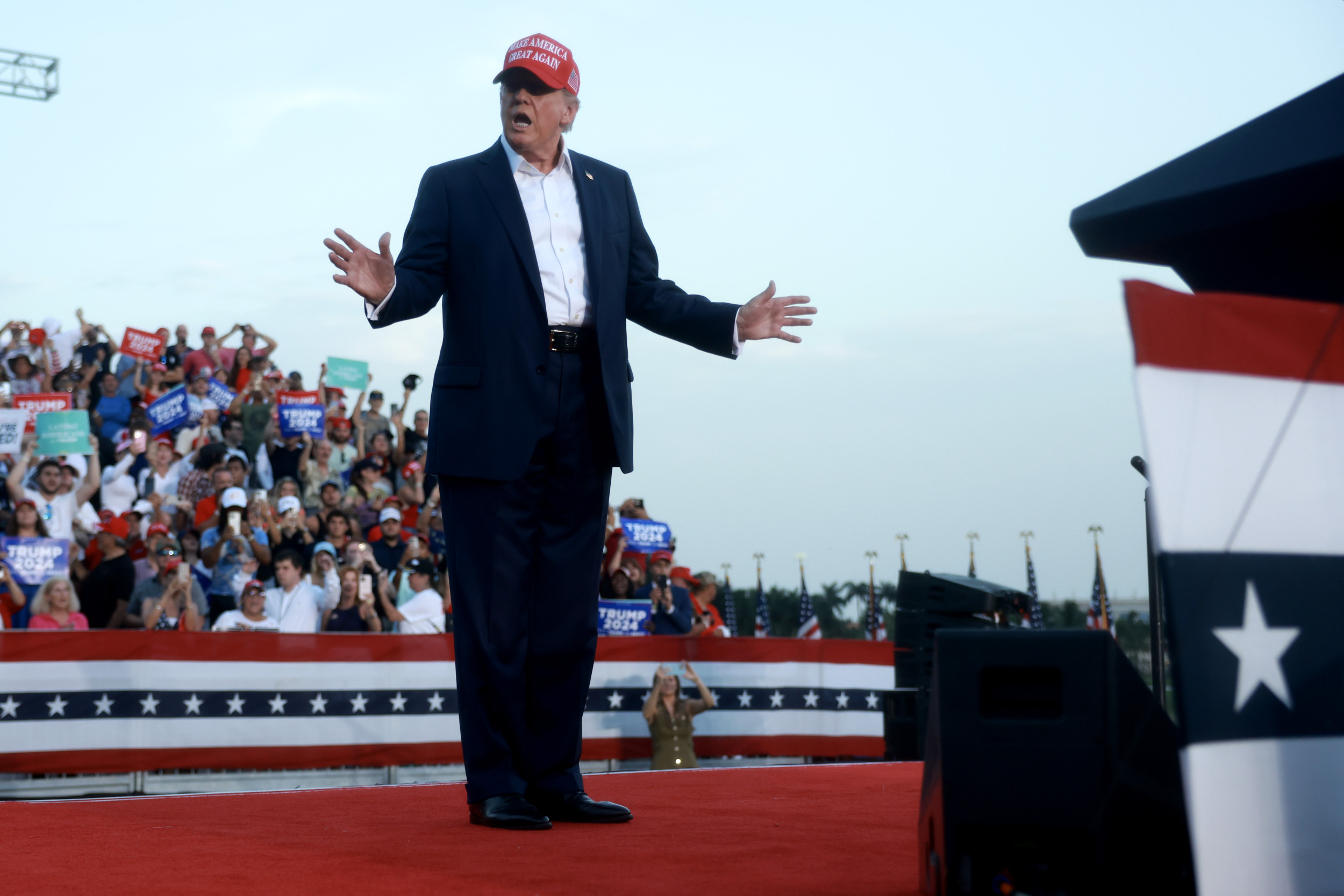 Federal Prosecutions Of Donald Trump Are Fading Fast&mdash;Legal Analysts