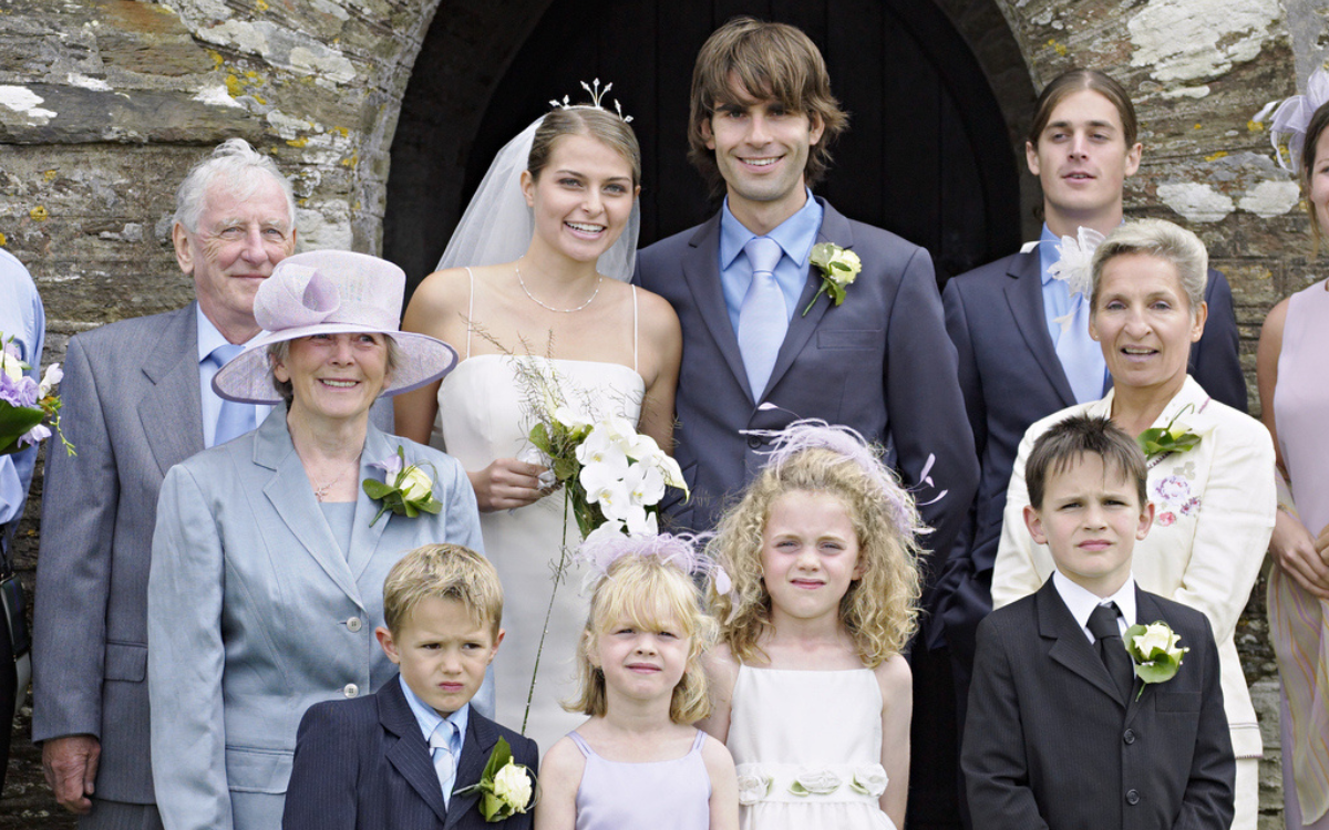 Reason Bride Is Banning 5-Year-Old Sister From Wedding Cheered Reason Bride Is Banning 5-Year-Old Sister From Wedding Cheered