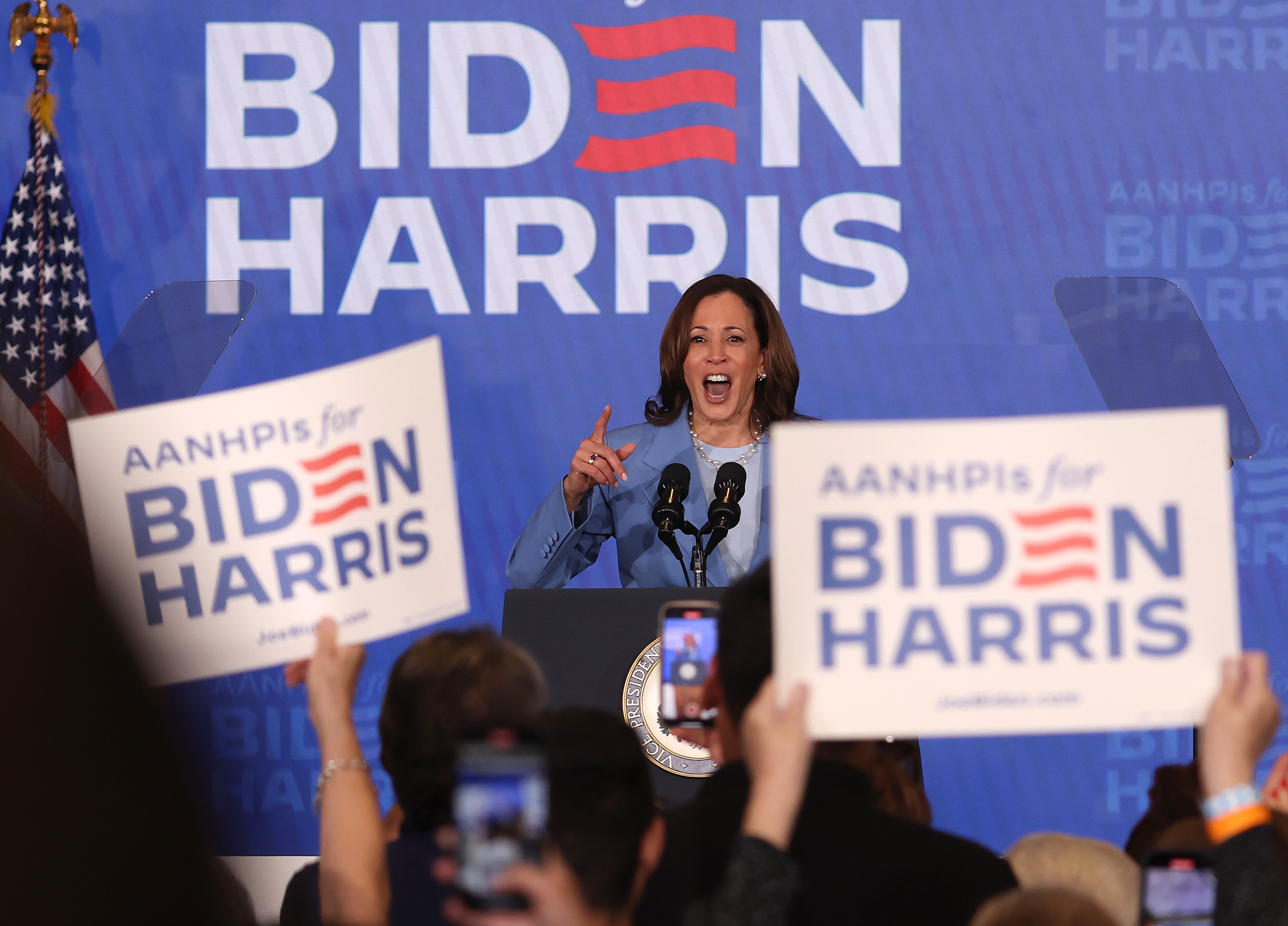 Kamala Harris Slammed as Biden’s ‘Border Czar’ in GOP Convention Video