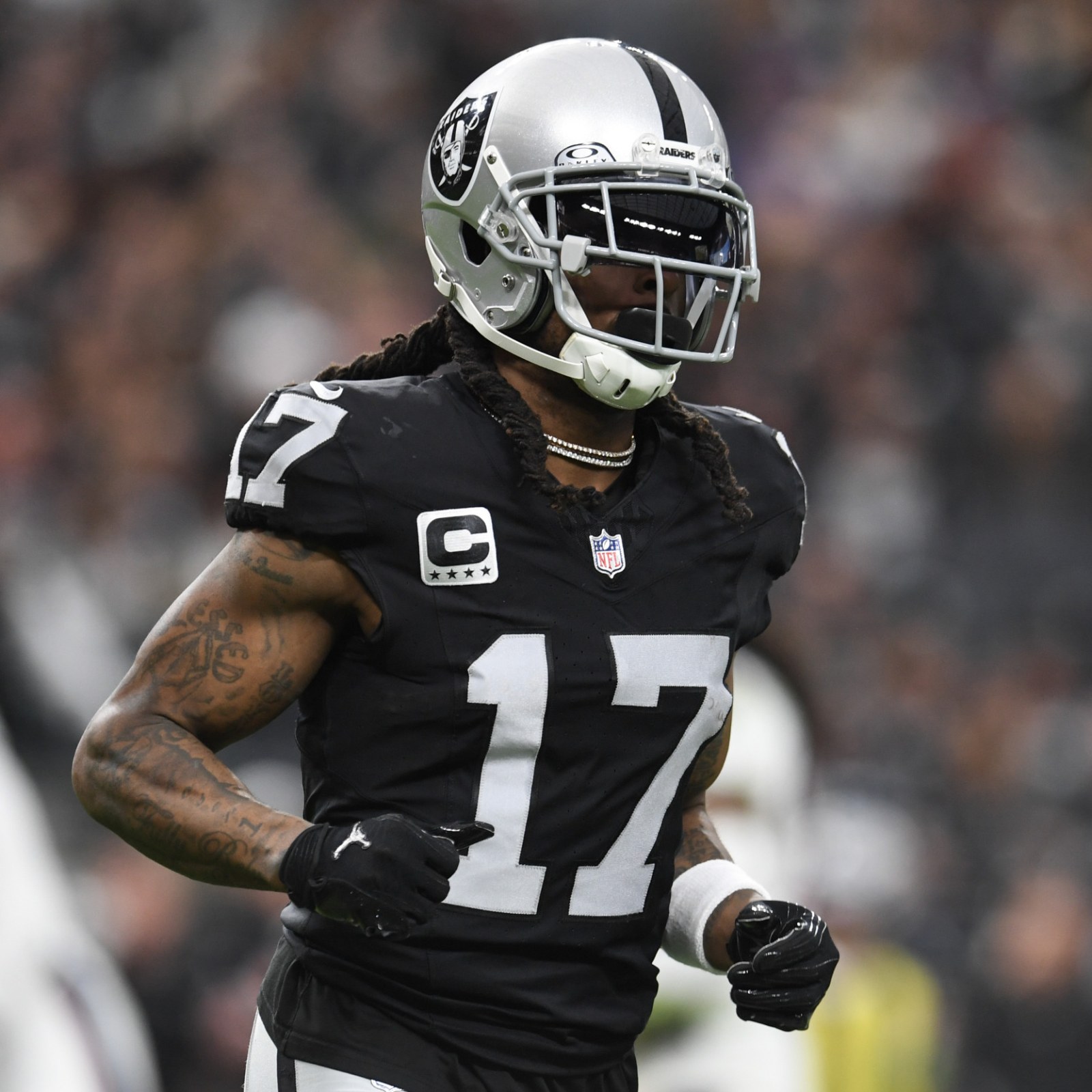 Davante Adams Addresses Raiders' Quarterback Situation Entering 2024 Season  - Newsweek