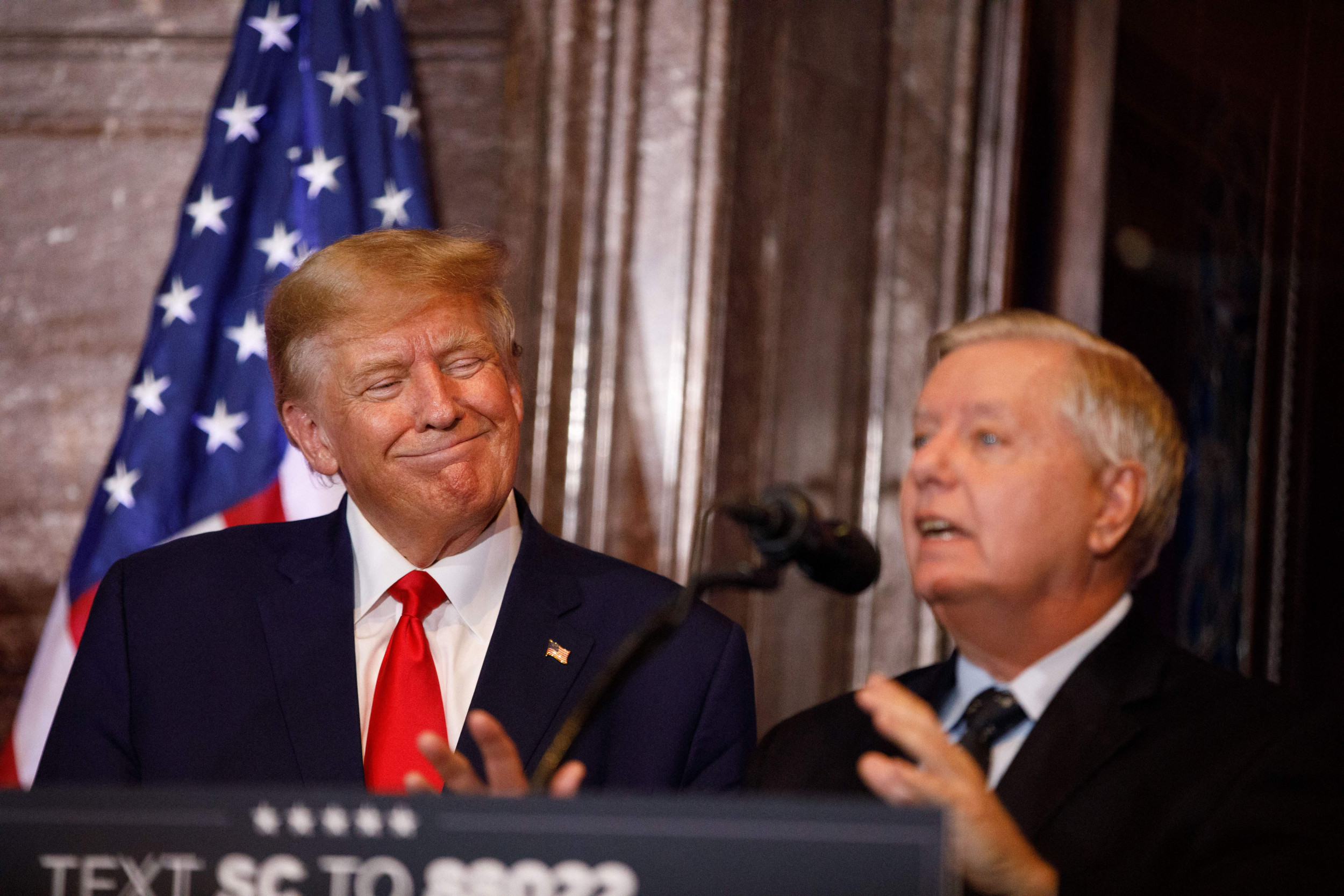 Lindsey Graham tells Donald Trump: “I love you”