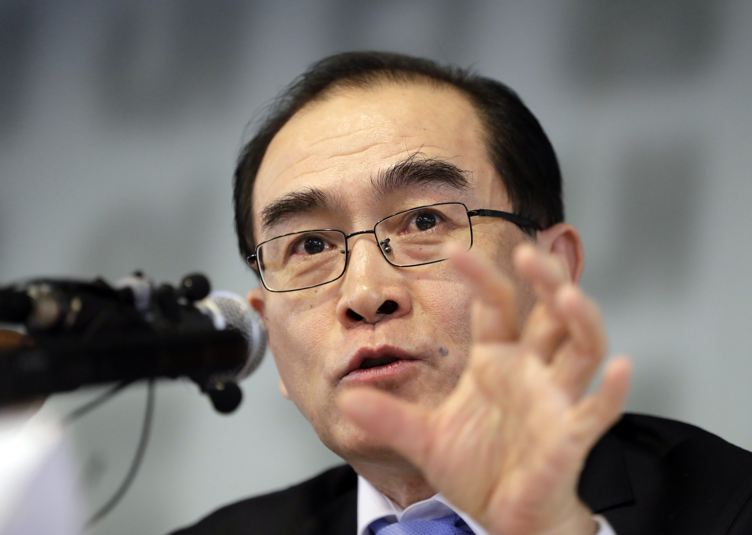 전직 북한 외교관이 남한의 부총리로 임명됐다.