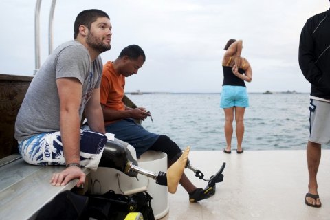 2.21_FE0108_Scuba_04 2.21_FE0108_Scuba_04