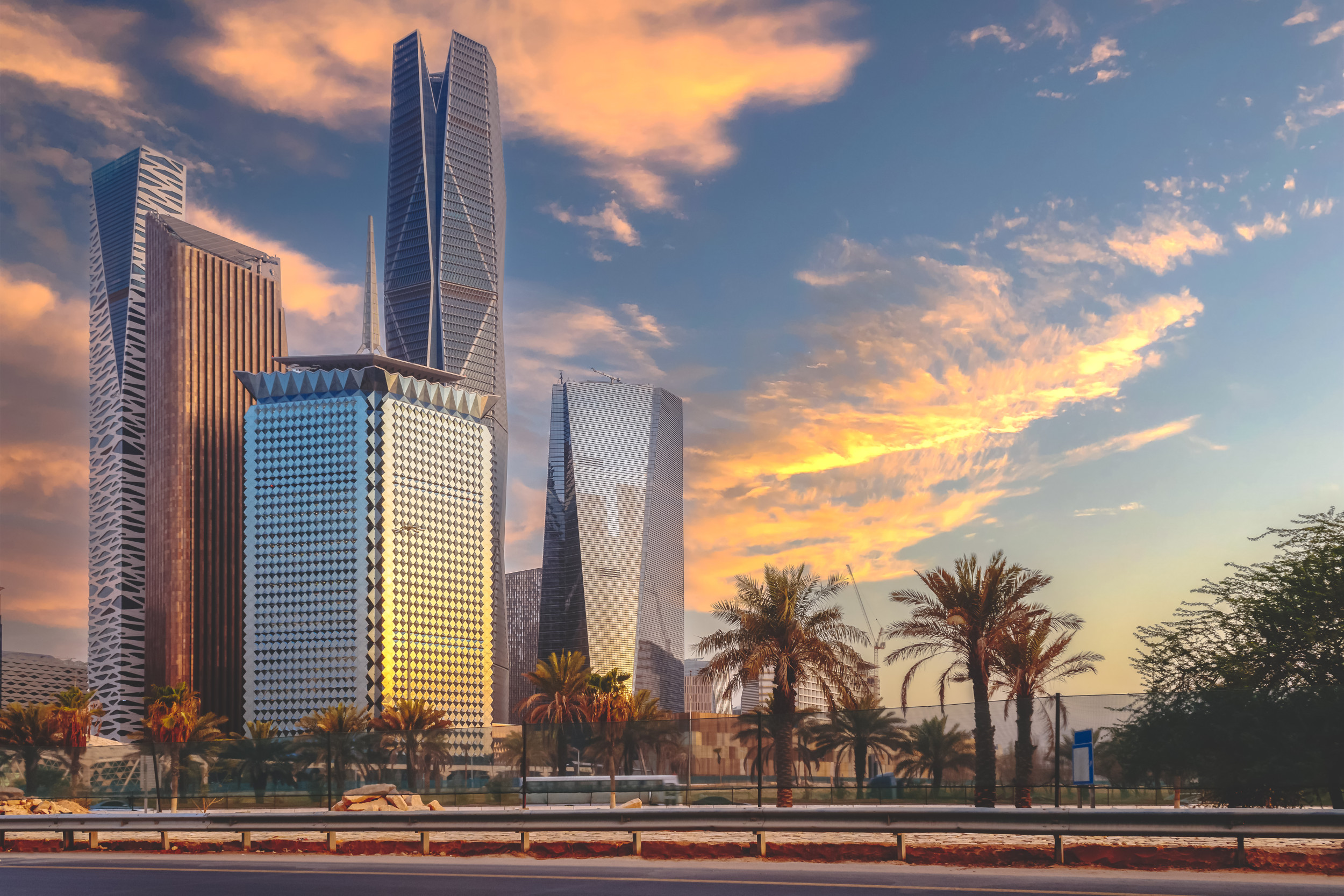 featured image thumbnail for post Saudi Arabia Building New City of Smart Homes for 120,000 People