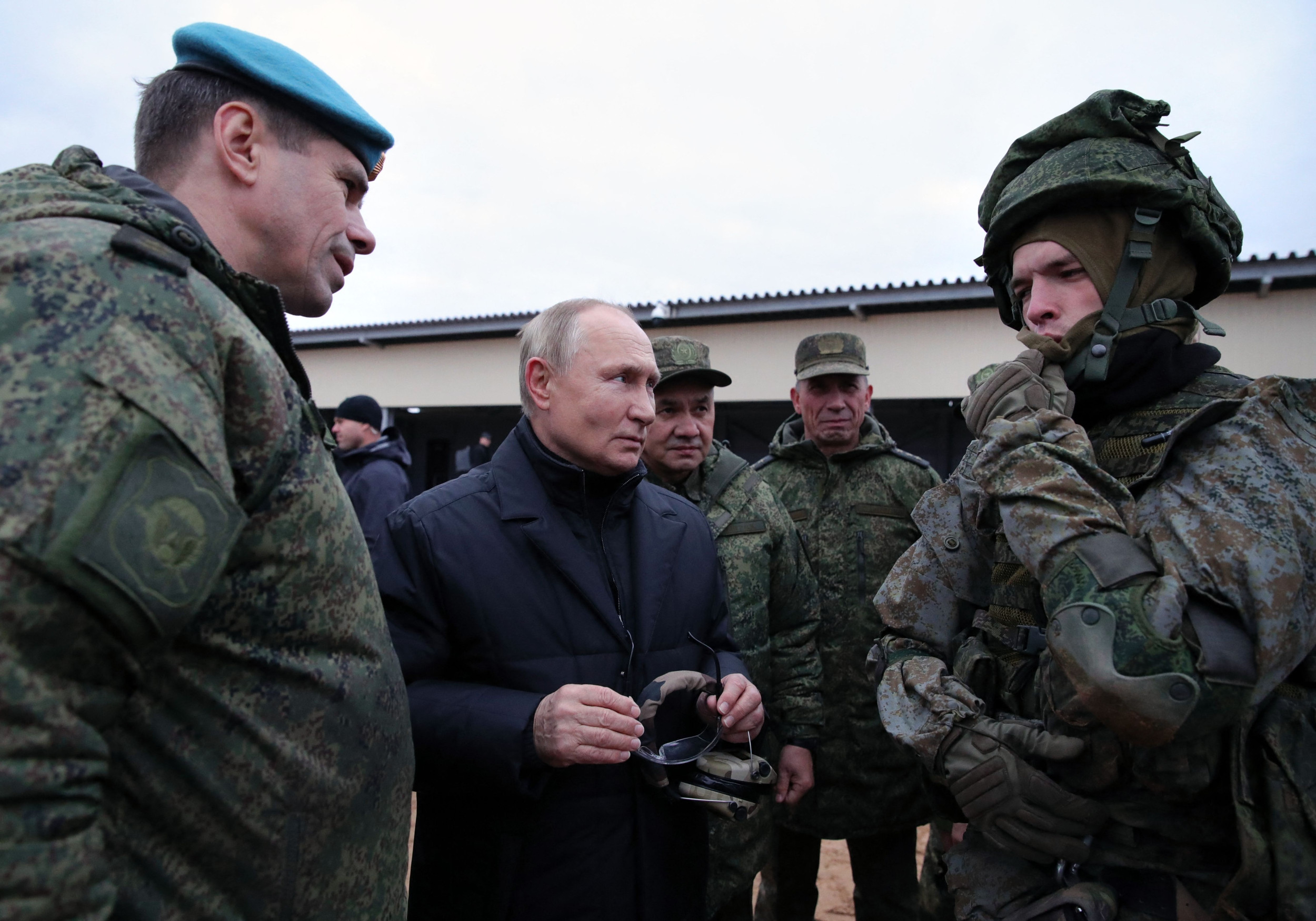 Russian Soldiers Could Earn Nearly as Much as Putin in Ukraine War